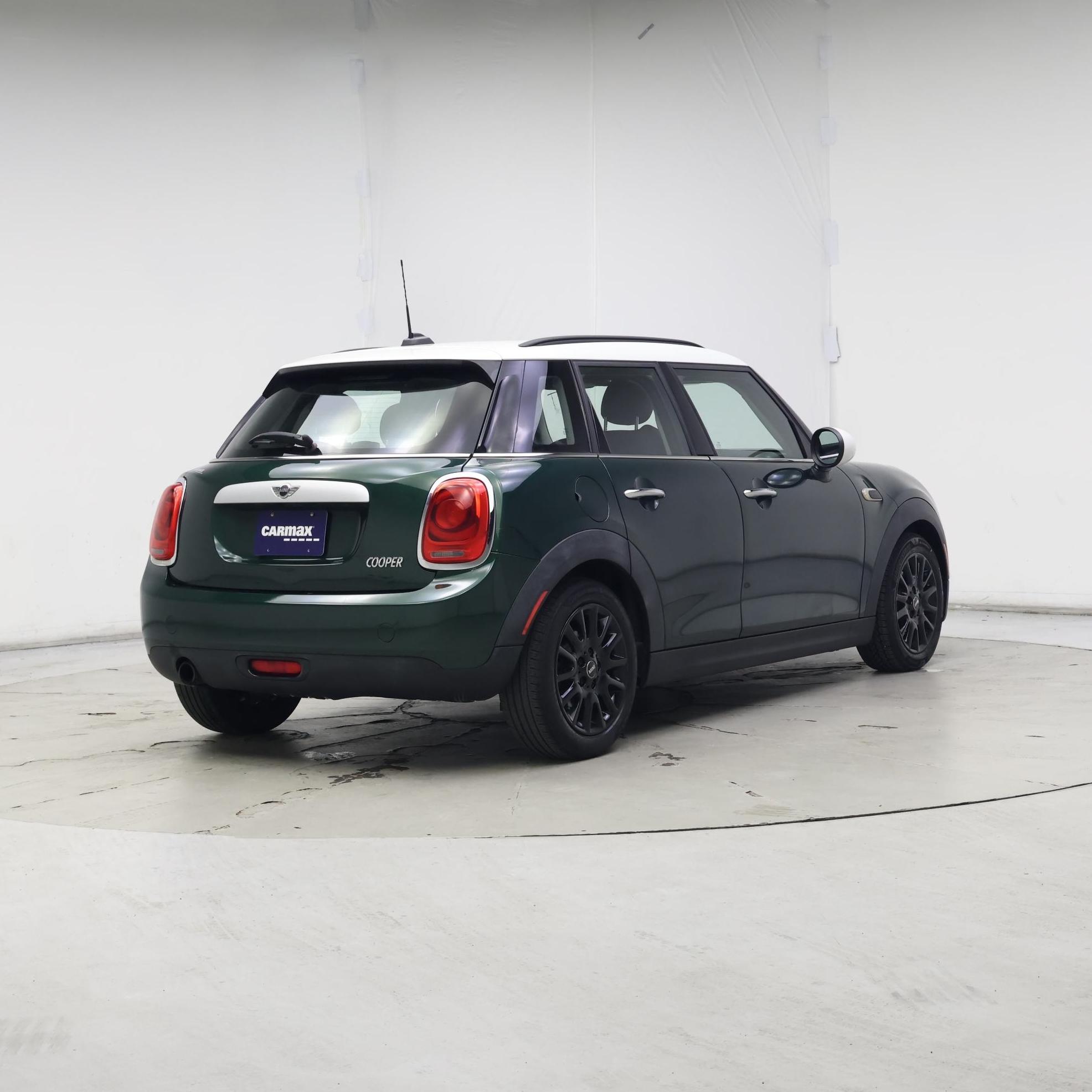 Thumbnail: 2015 MINI Cooper Hardtop - 8