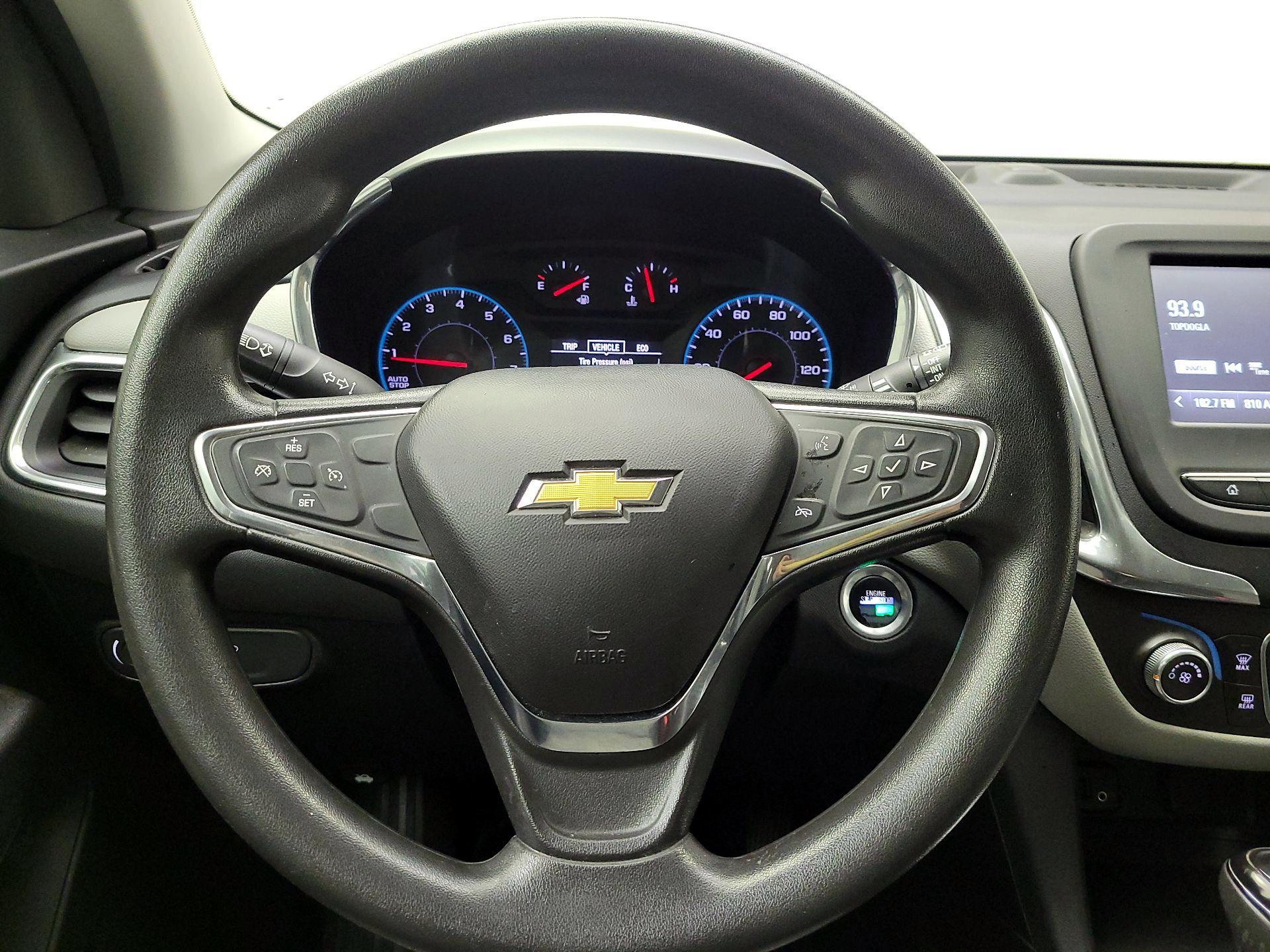 Thumbnail: 2018 Chevrolet Equinox - 10