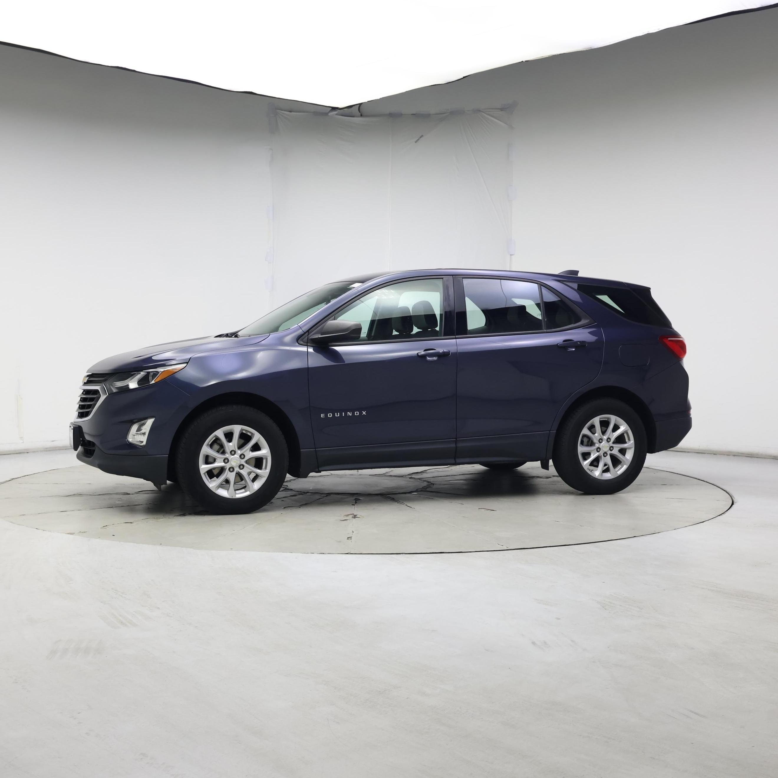 Thumbnail: 2018 Chevrolet Equinox - 3