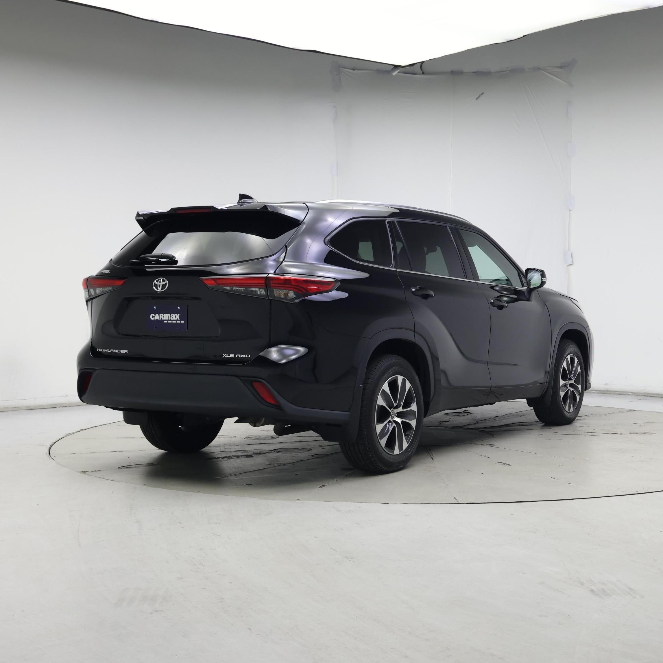 Thumbnail: 2021 Toyota Highlander - 8