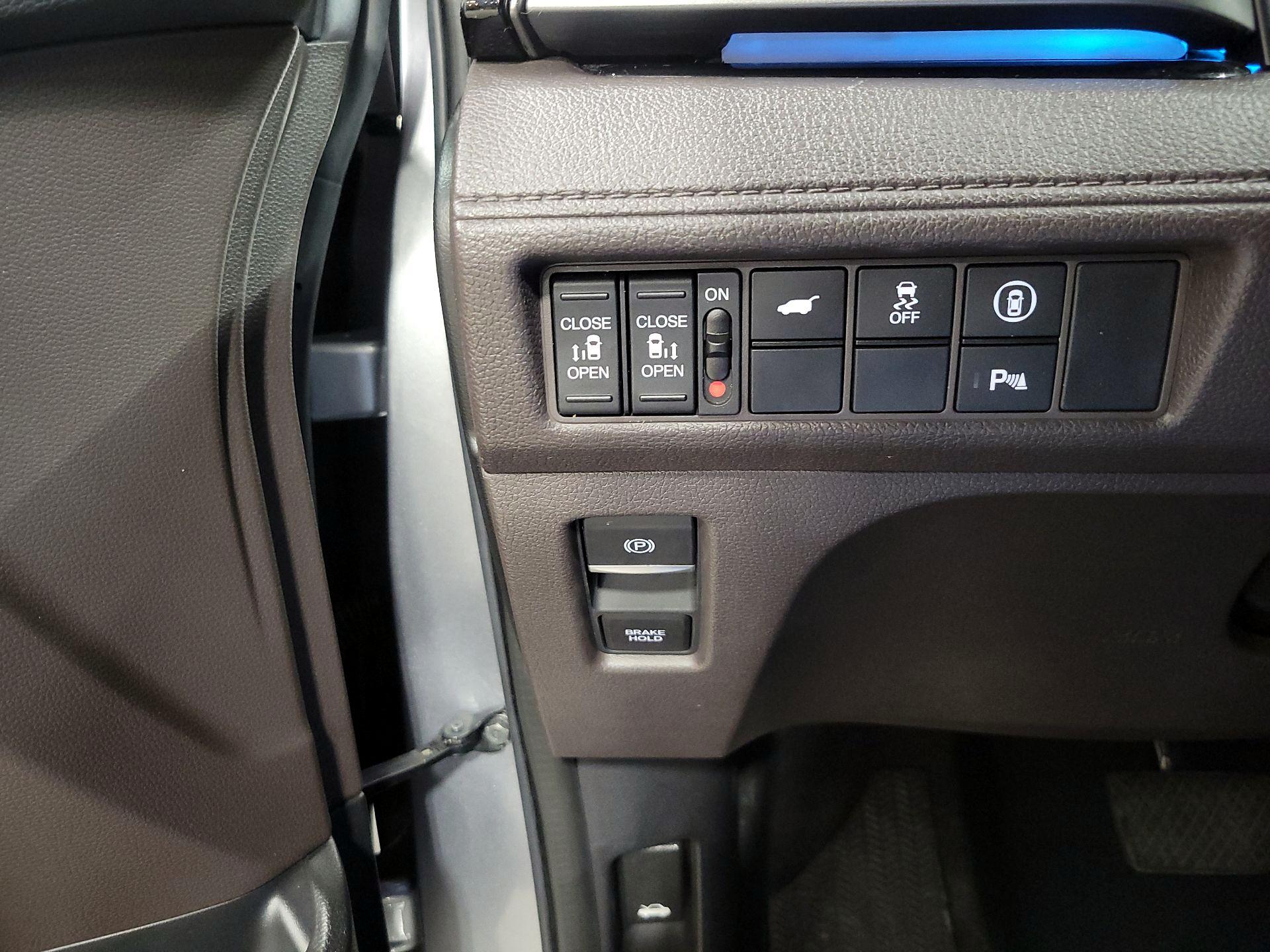 Thumbnail: 2023 Honda Odyssey - 13