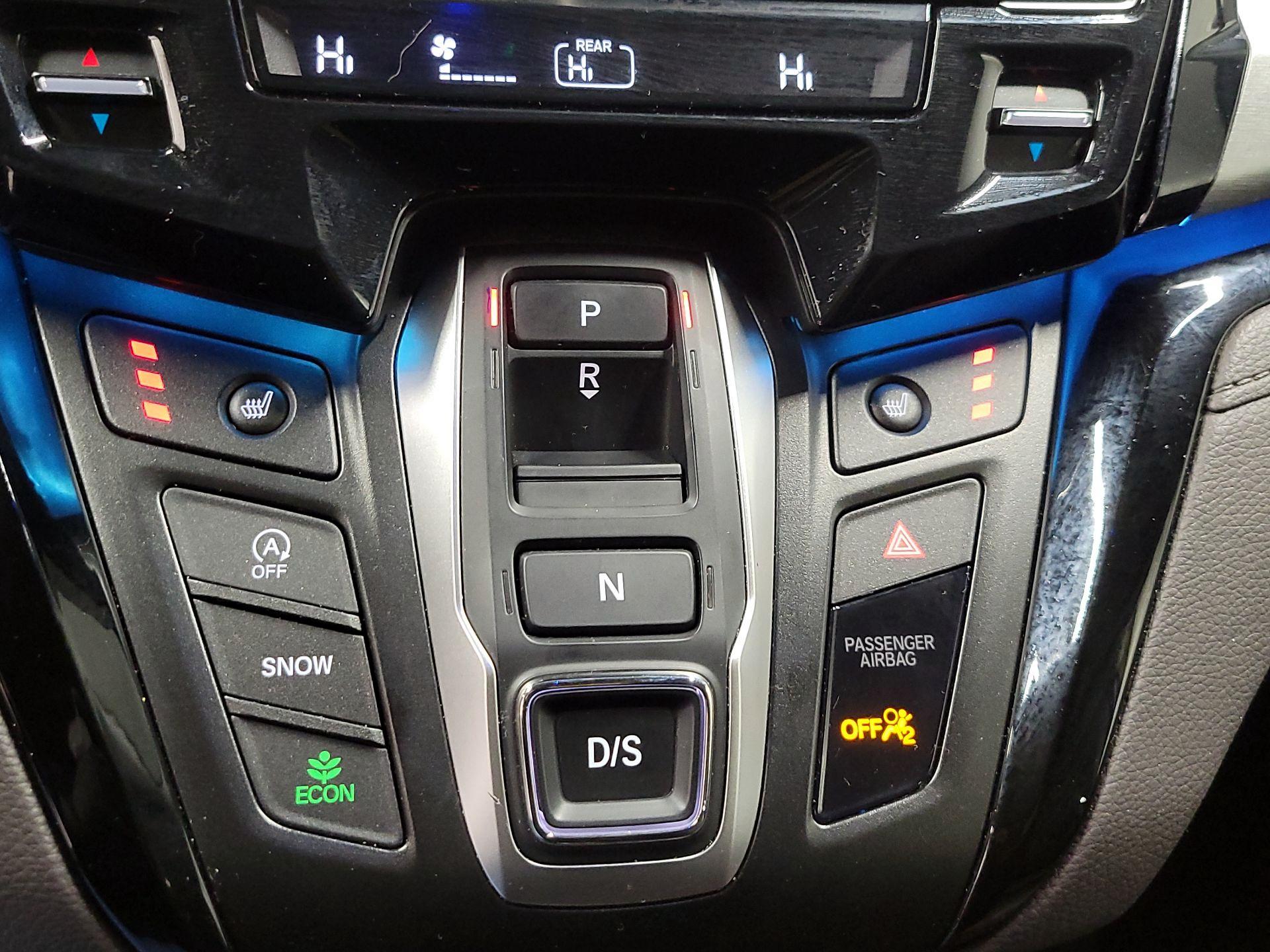 Thumbnail: 2023 Honda Odyssey - 18