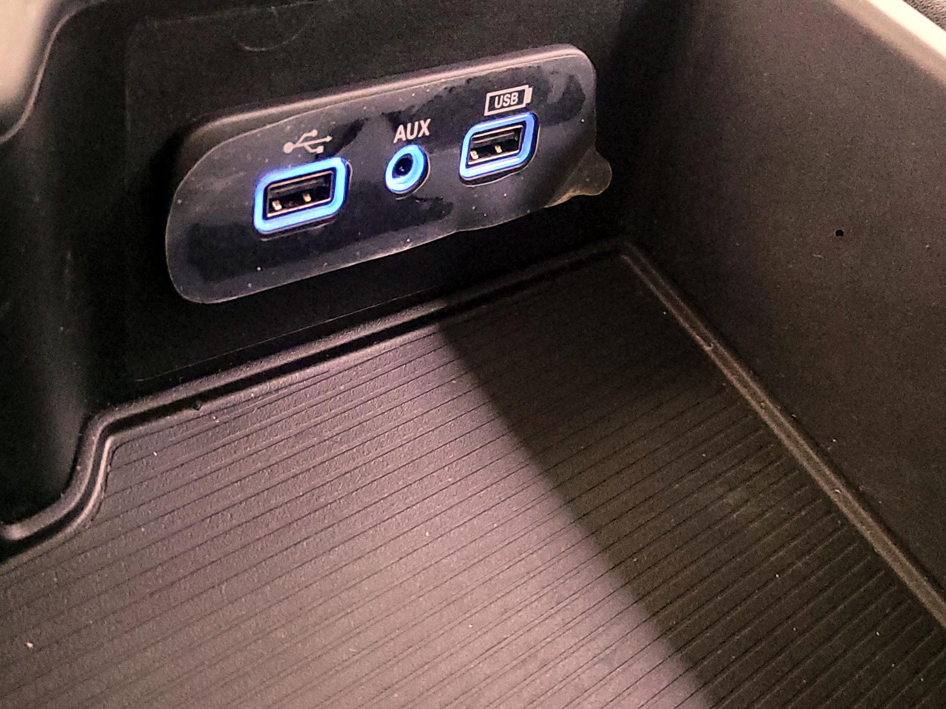 Thumbnail: 2023 RAM 1500 Classic - 16