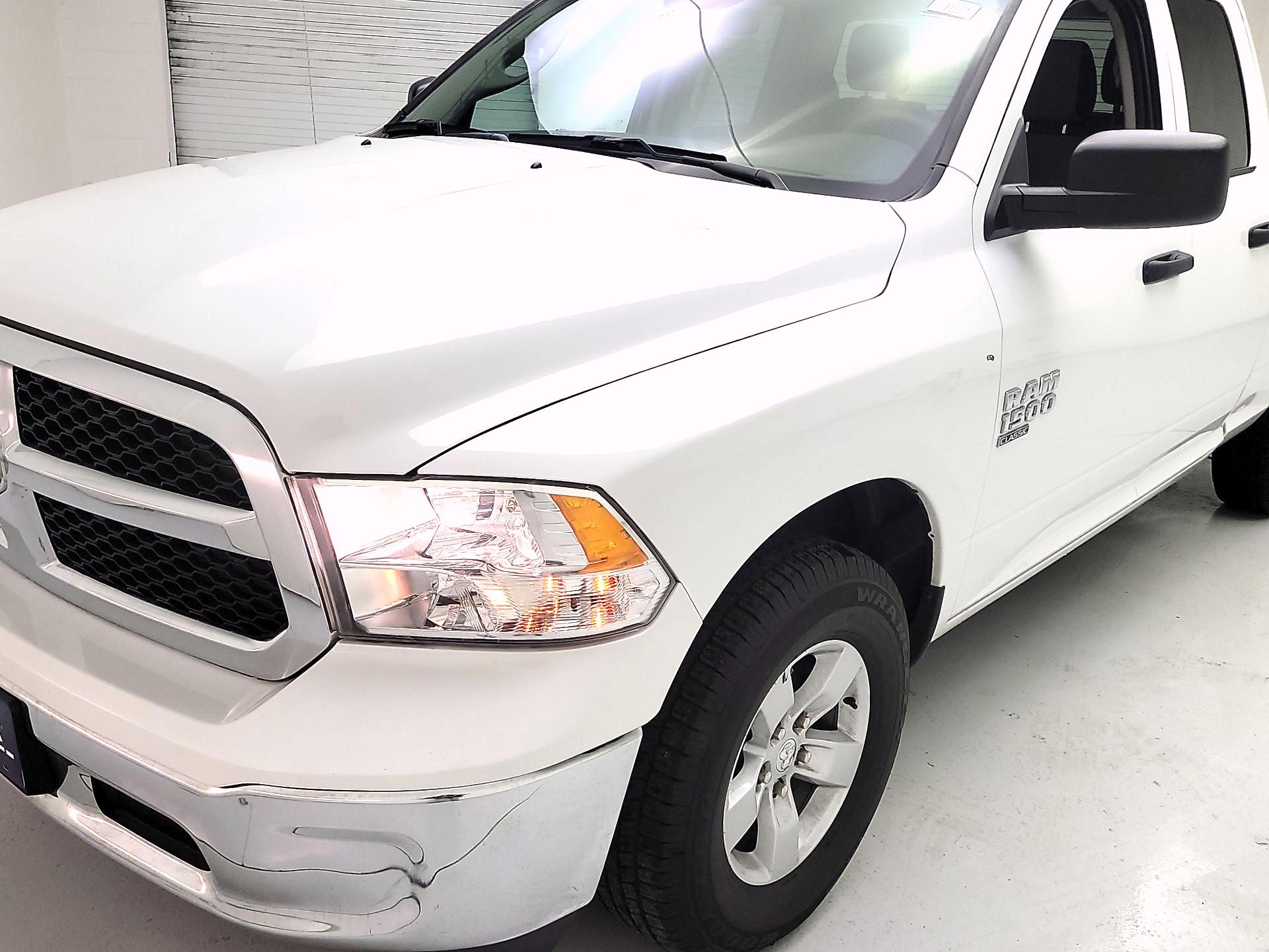 Thumbnail: 2023 RAM 1500 Classic - 3