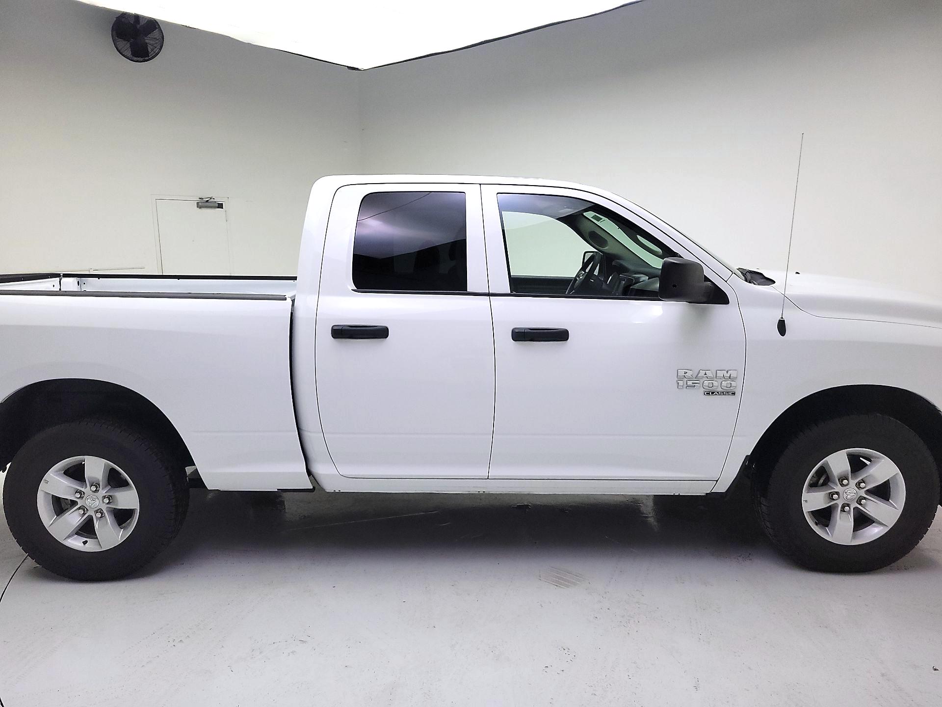 Thumbnail: 2023 RAM 1500 Classic - 4