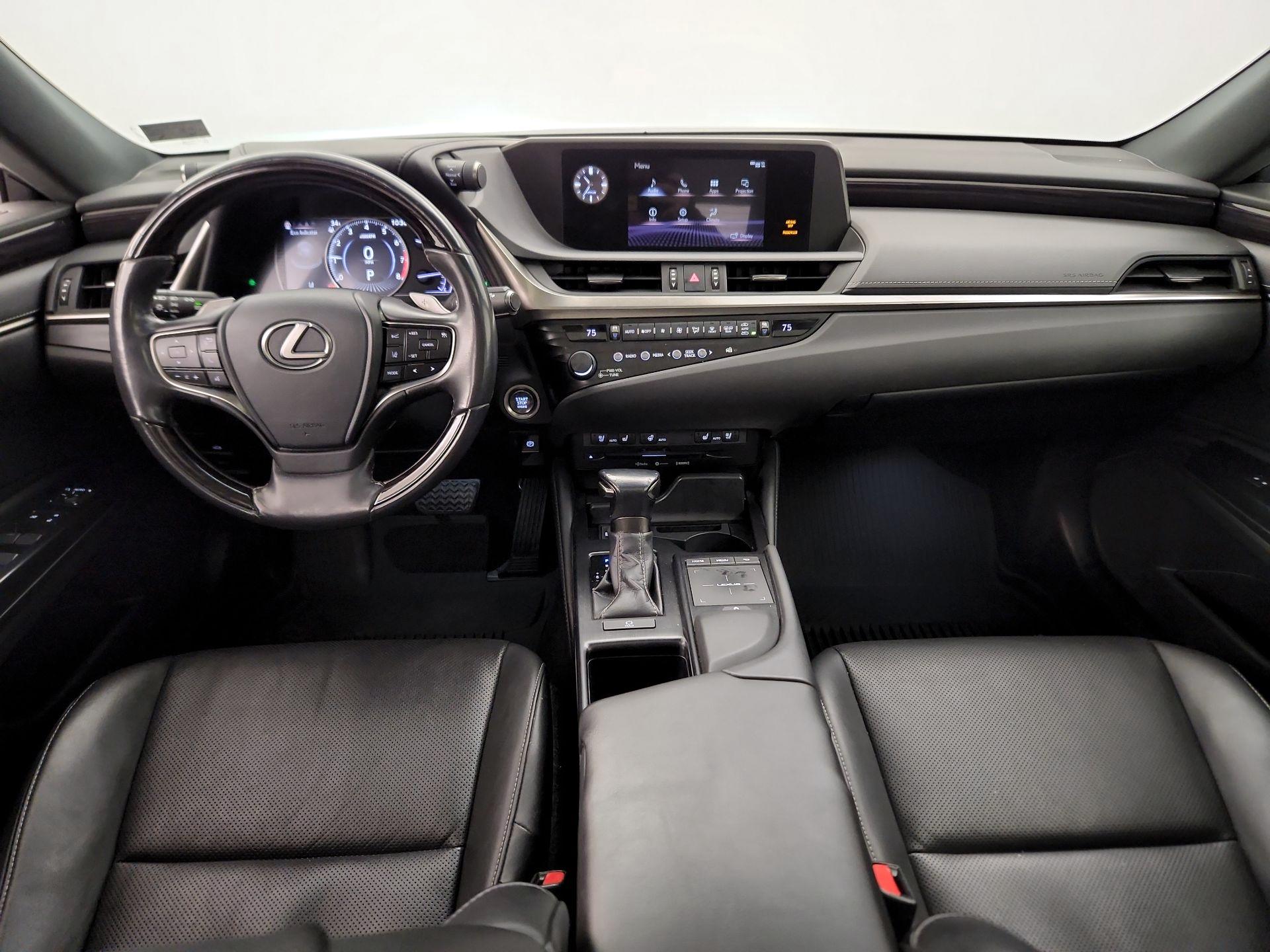 Thumbnail: 2020 Lexus ES - 9