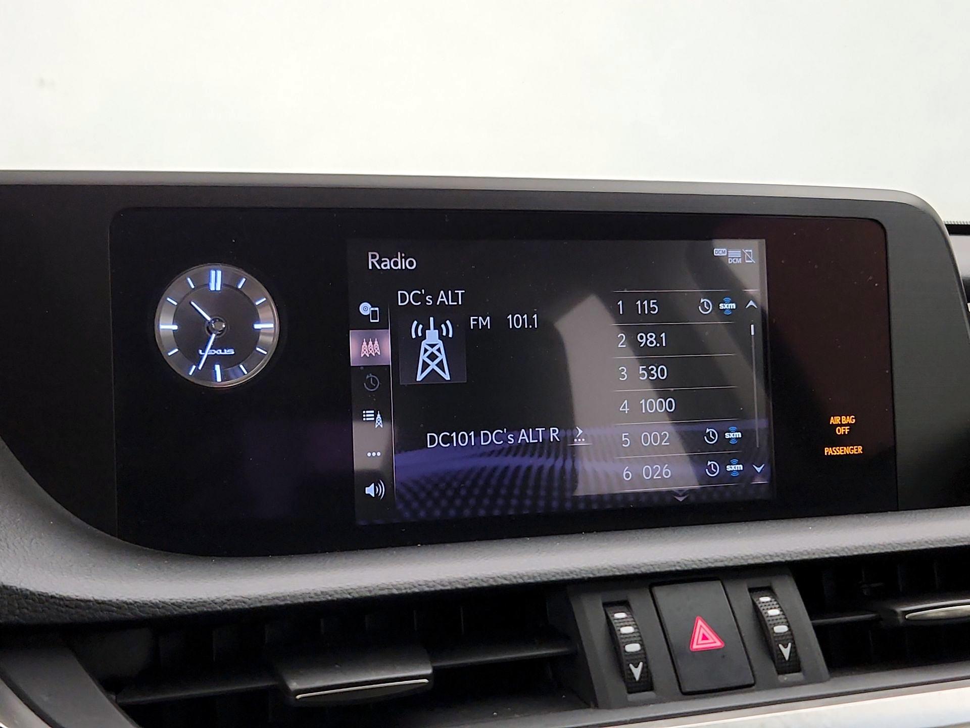 Thumbnail: 2020 Lexus ES - 15