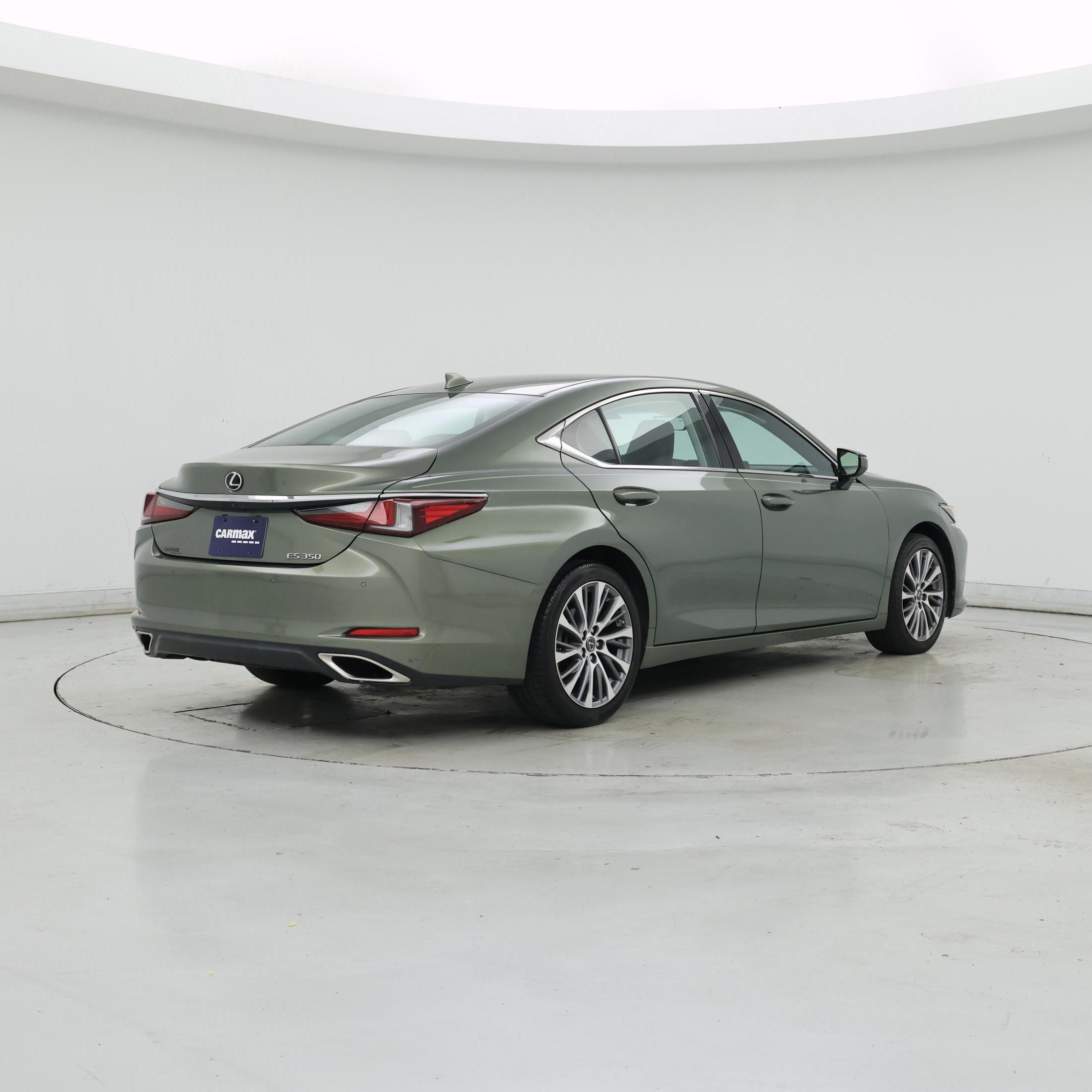 Thumbnail: 2020 Lexus ES - 8