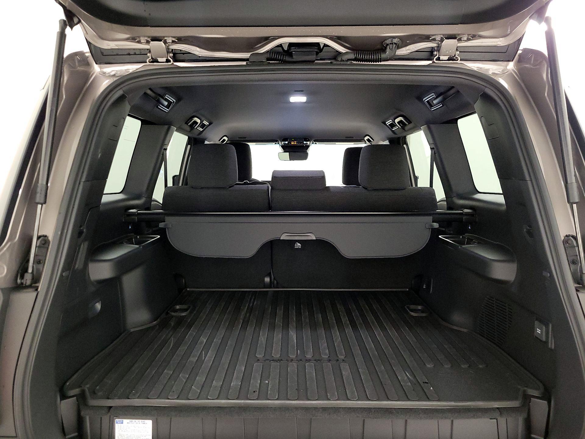 Thumbnail: 2025 Toyota Land Cruiser - 20