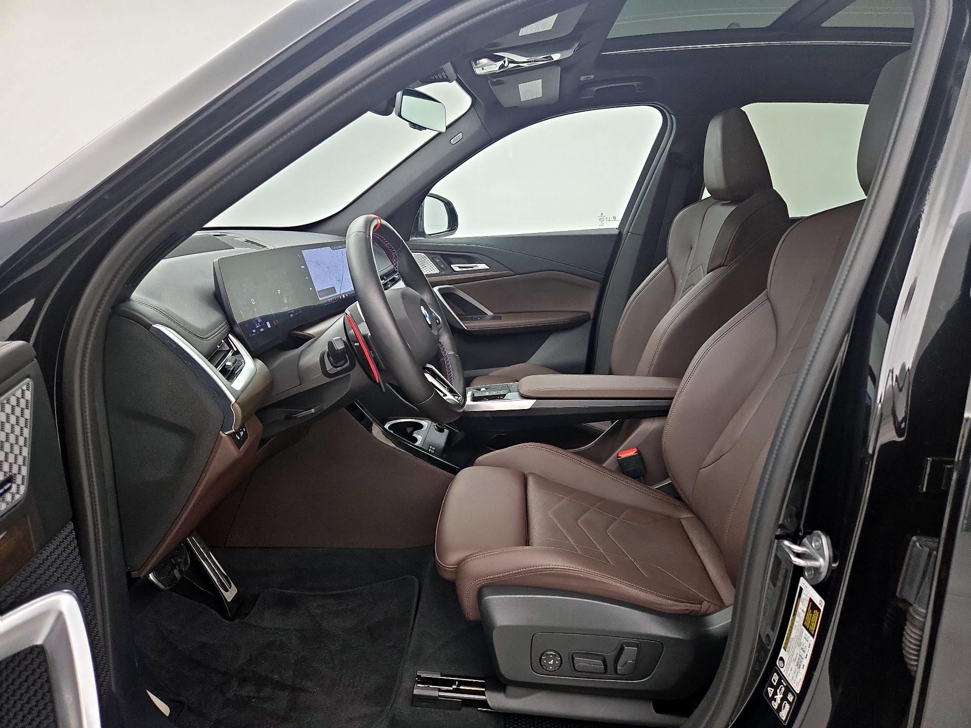 Thumbnail: 2024 BMW X1 - 11