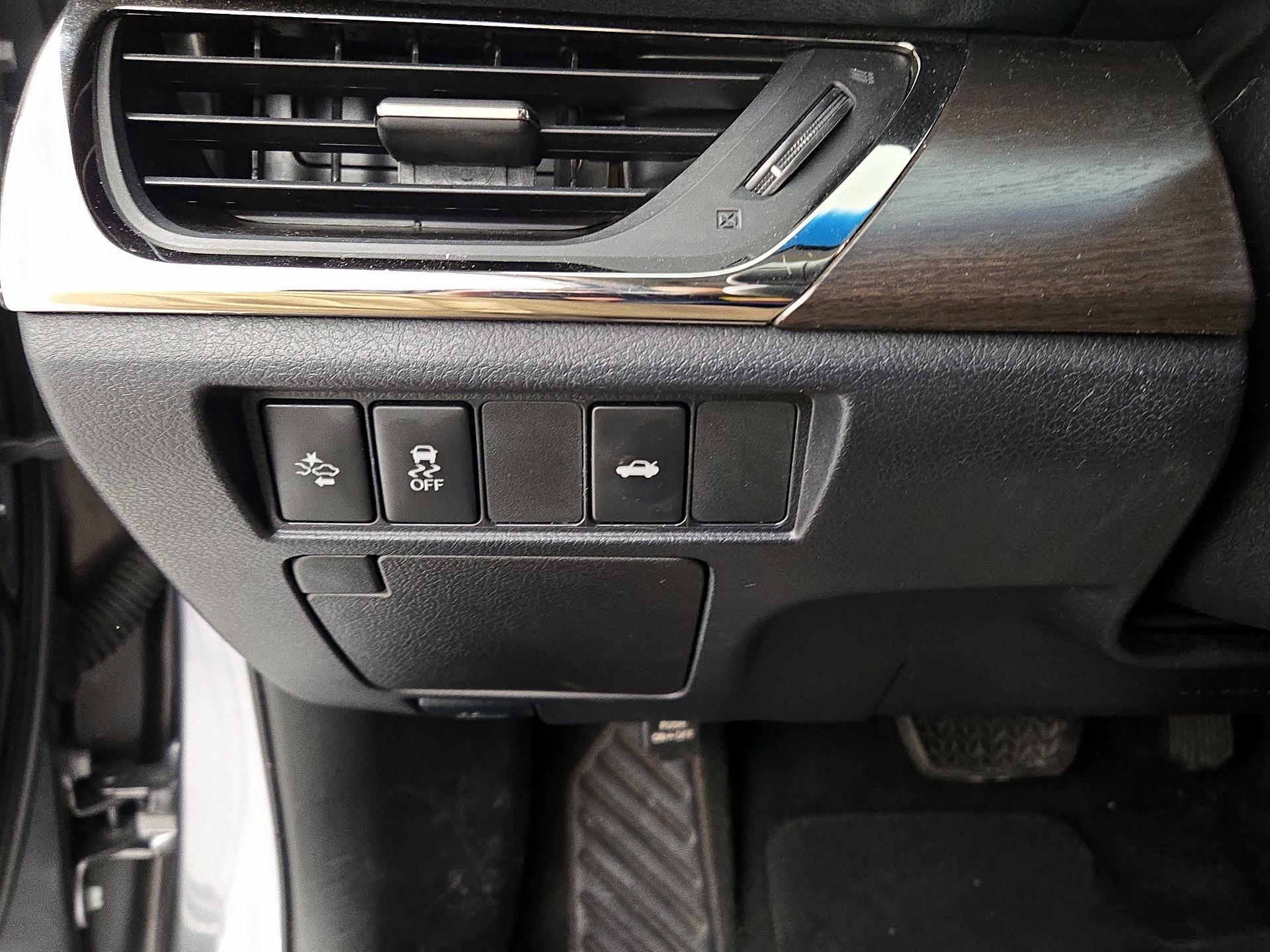 Thumbnail: 2018 Toyota Avalon - 13