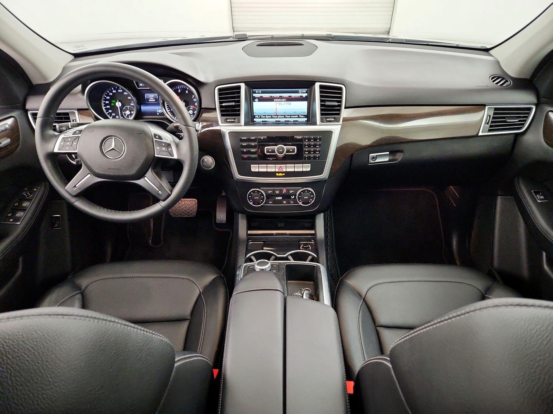 Thumbnail: 2015 Mercedes-Benz M-Class - 9