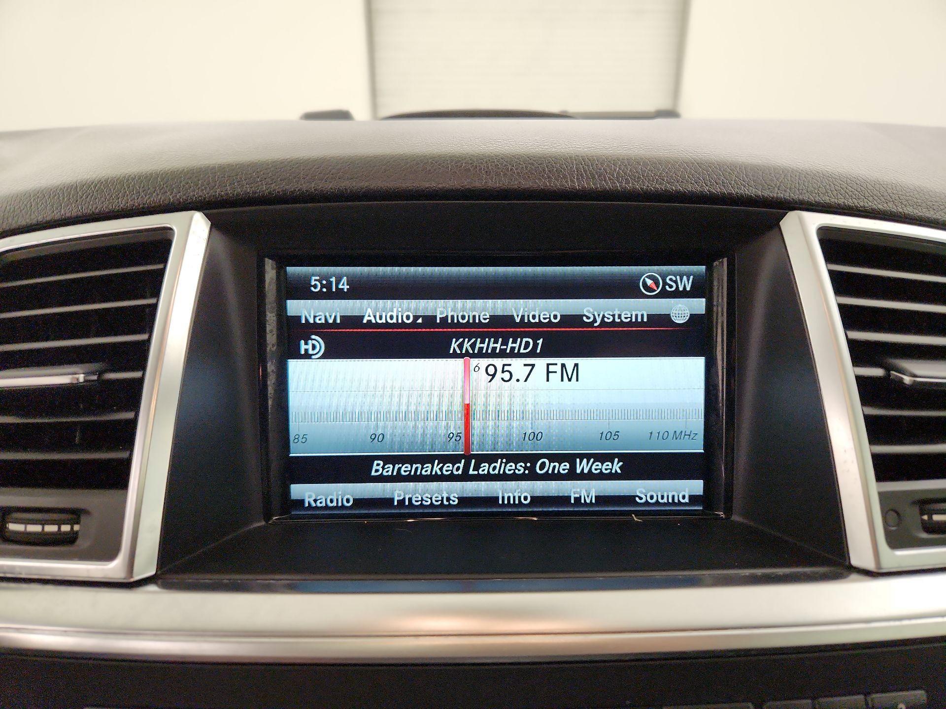 Thumbnail: 2015 Mercedes-Benz M-Class - 15