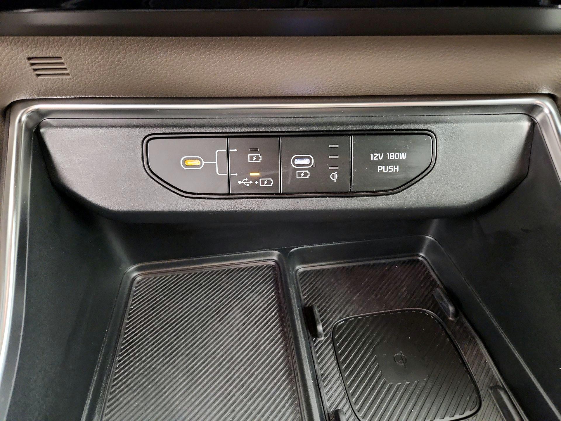 Thumbnail: 2025 Kia Carnival - 19