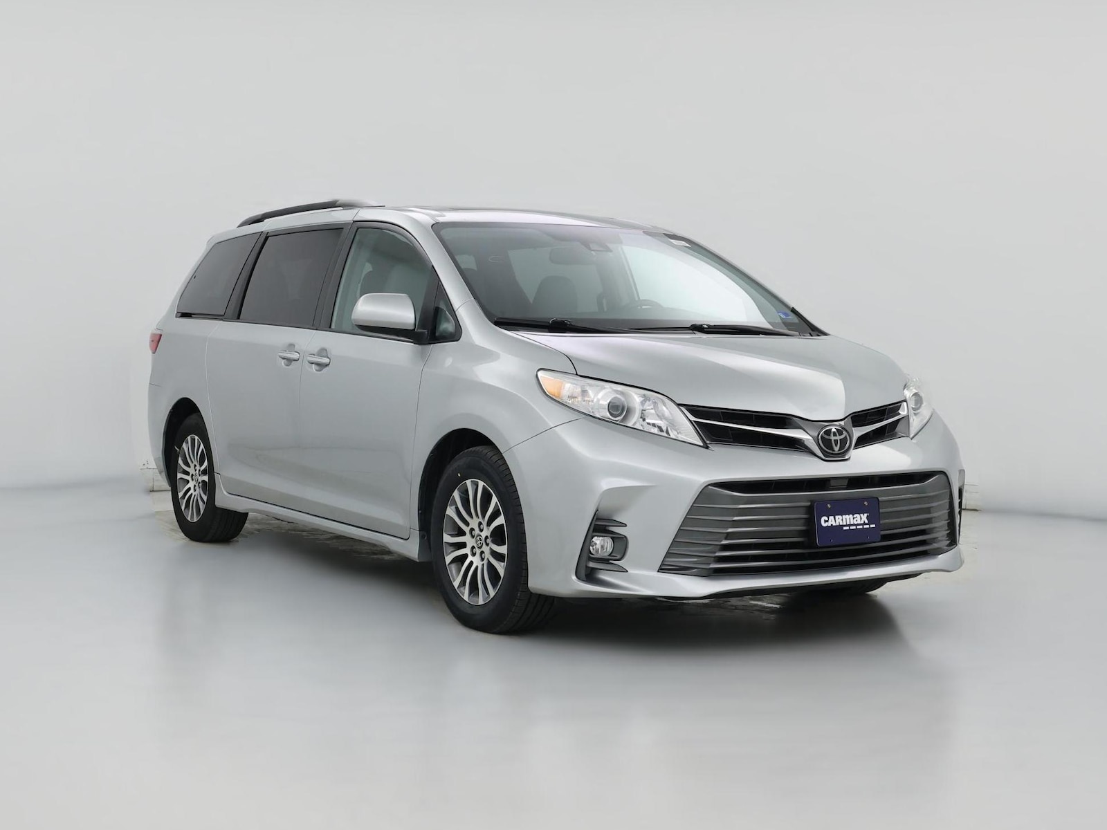 2020 Toyota Sienna XLE