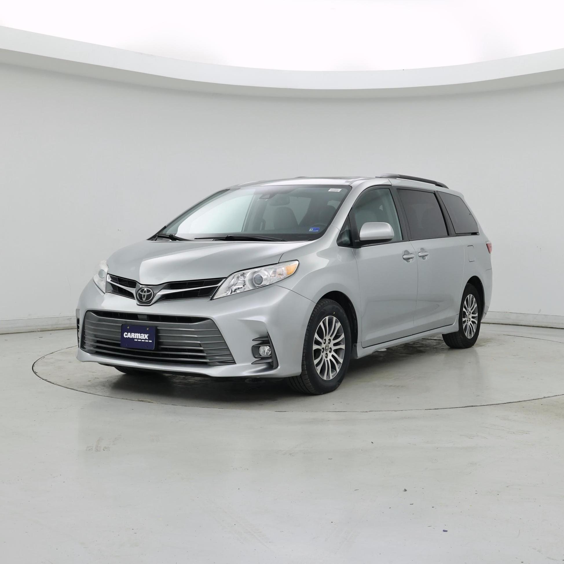 Thumbnail: 2020 Toyota Sienna - 4