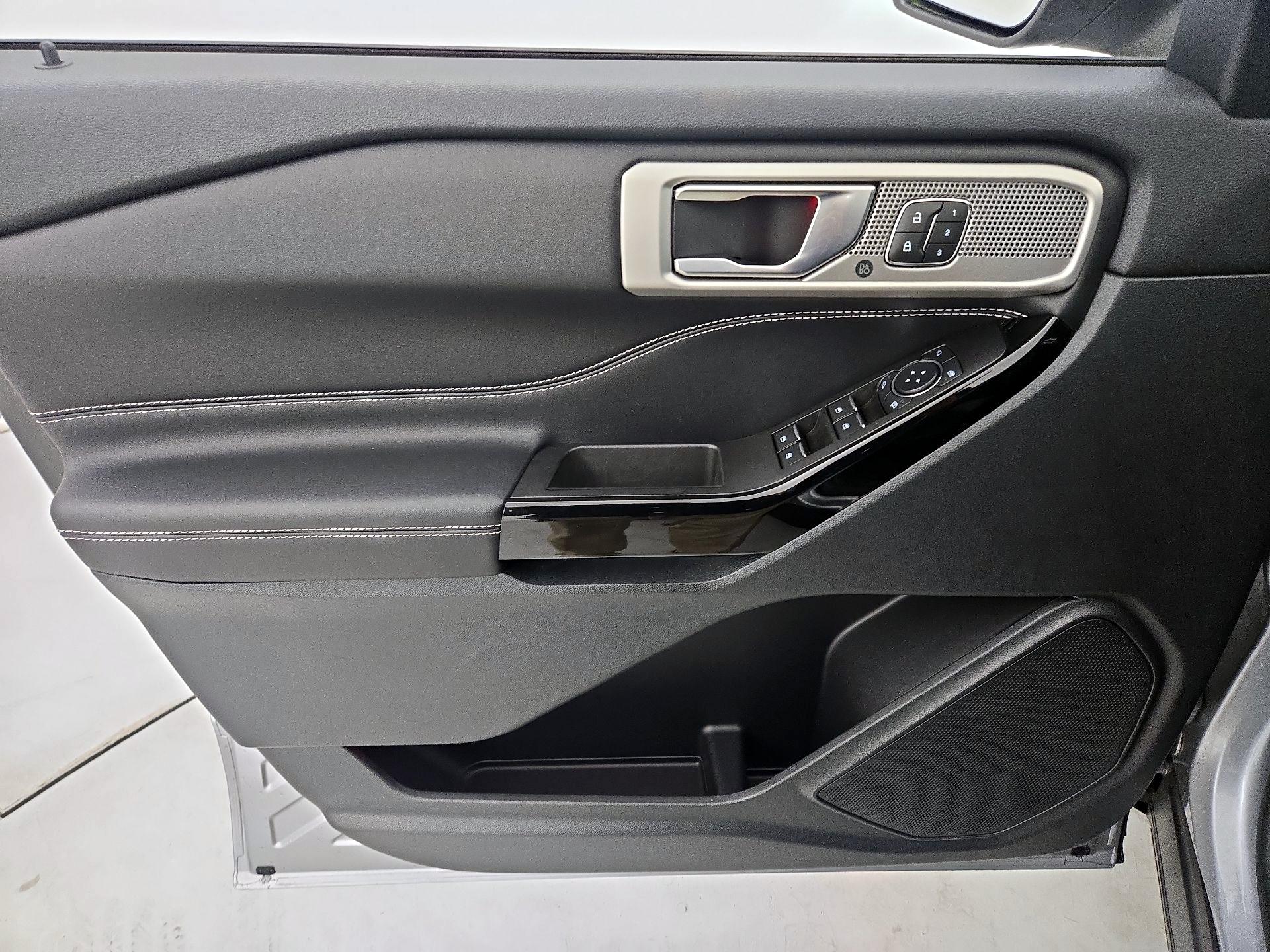 Thumbnail: 2021 Ford Explorer - 12