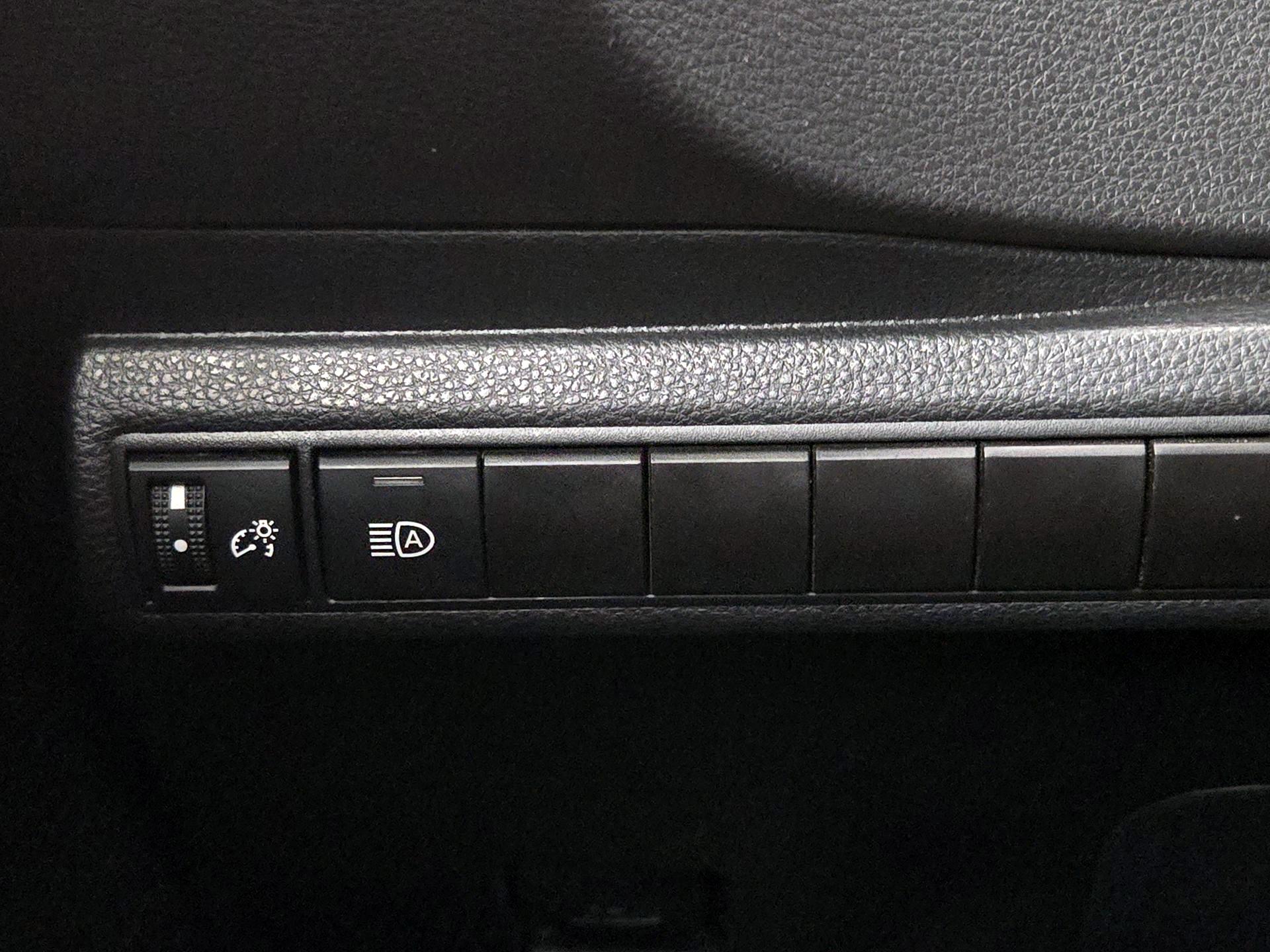 Thumbnail: 2023 Toyota Corolla - 13