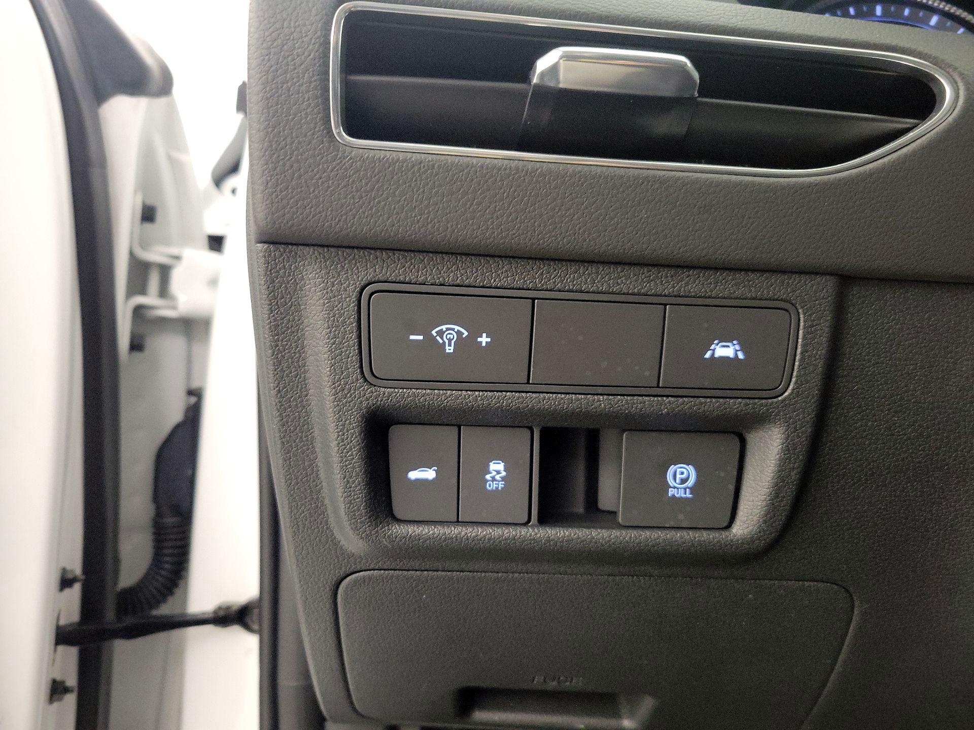 Thumbnail: 2023 Hyundai Sonata - 13