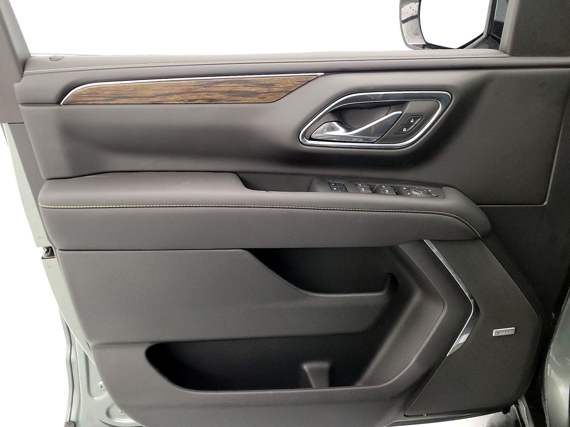 Thumbnail: 2023 Chevrolet Suburban - 12