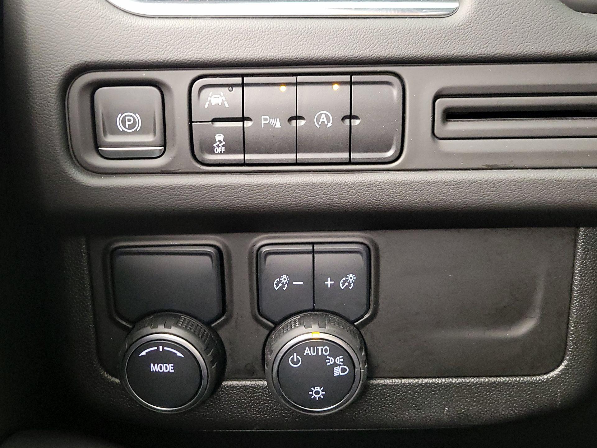 Thumbnail: 2023 Chevrolet Suburban - 13