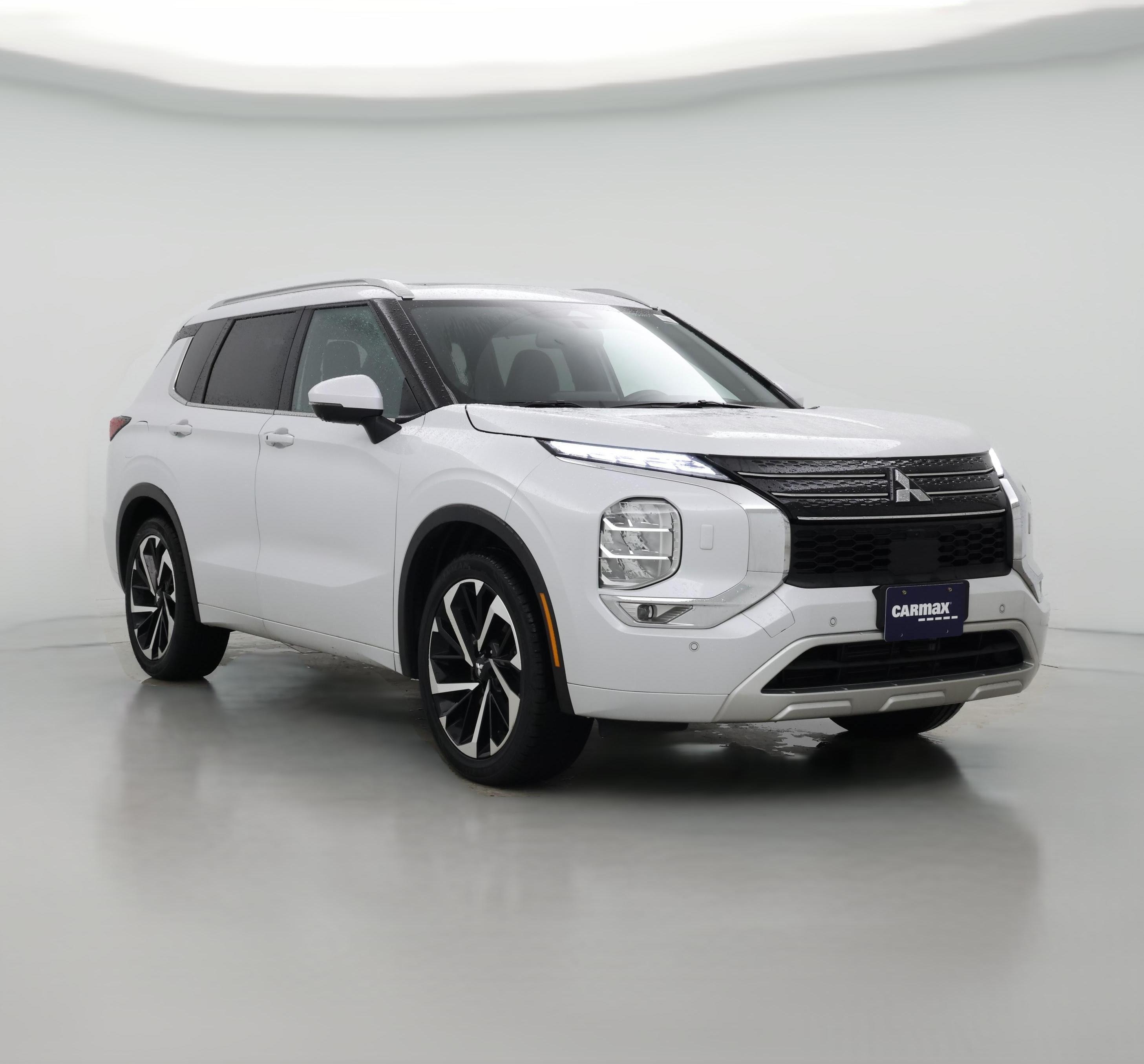 Thumbnail: 2022 Mitsubishi Outlander - 1