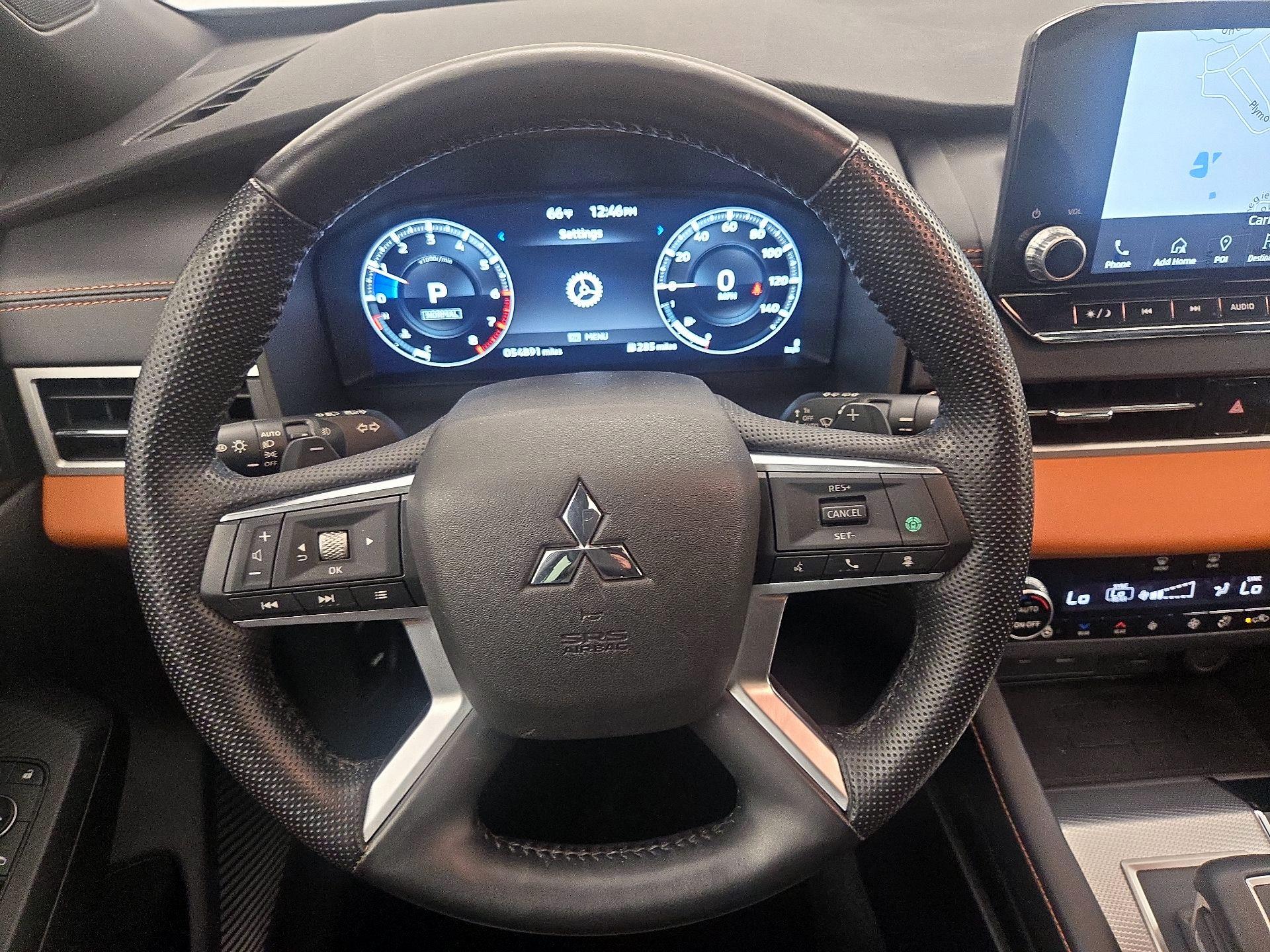 Thumbnail: 2022 Mitsubishi Outlander - 10