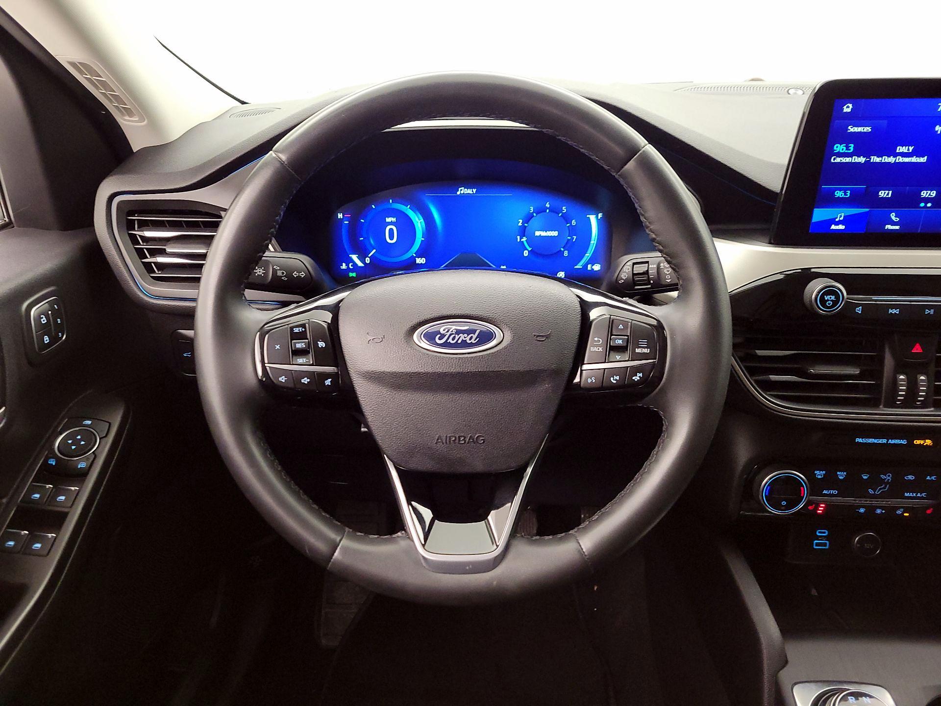 Thumbnail: 2021 Ford Escape - 10