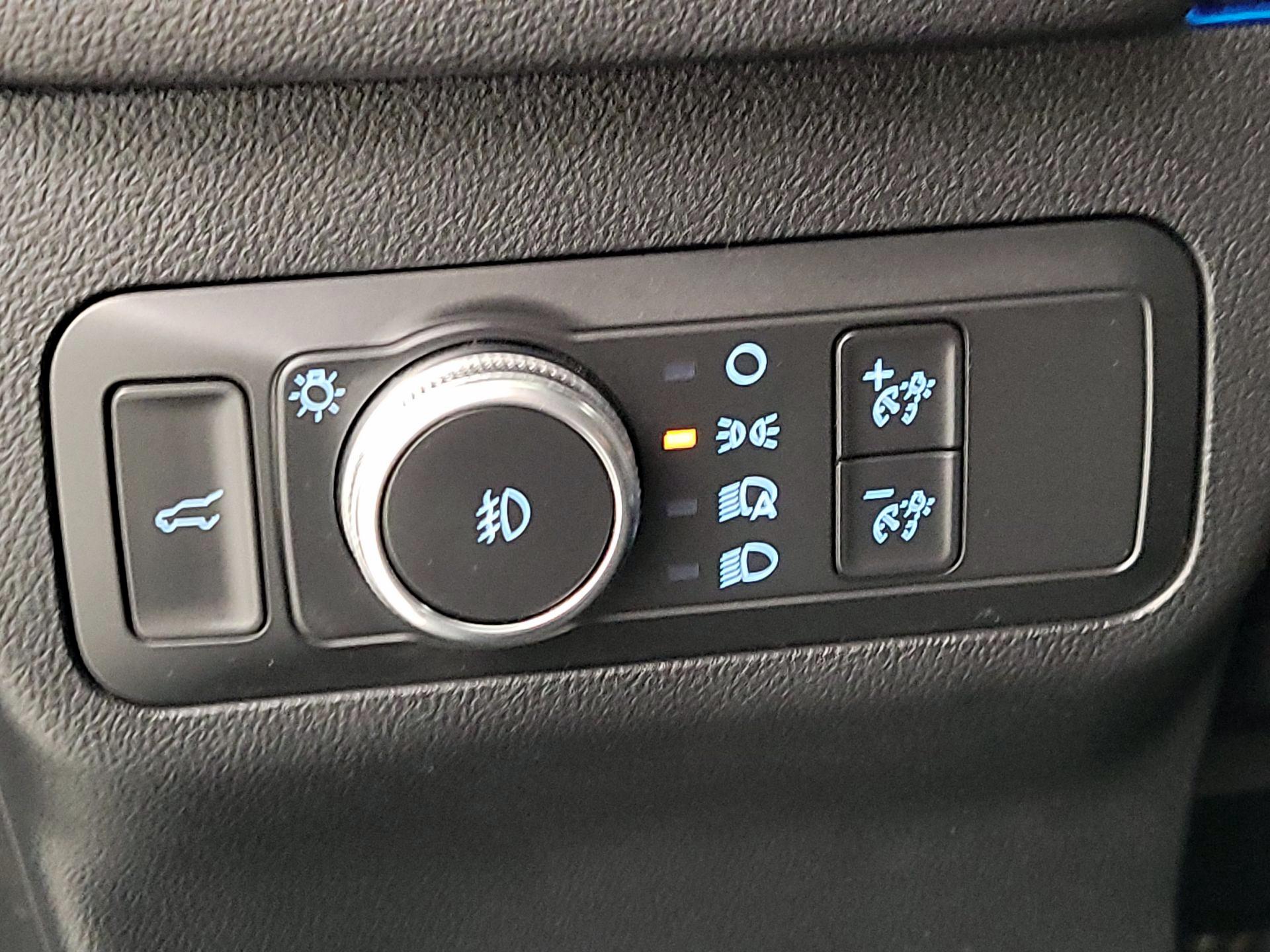 Thumbnail: 2021 Ford Escape - 13