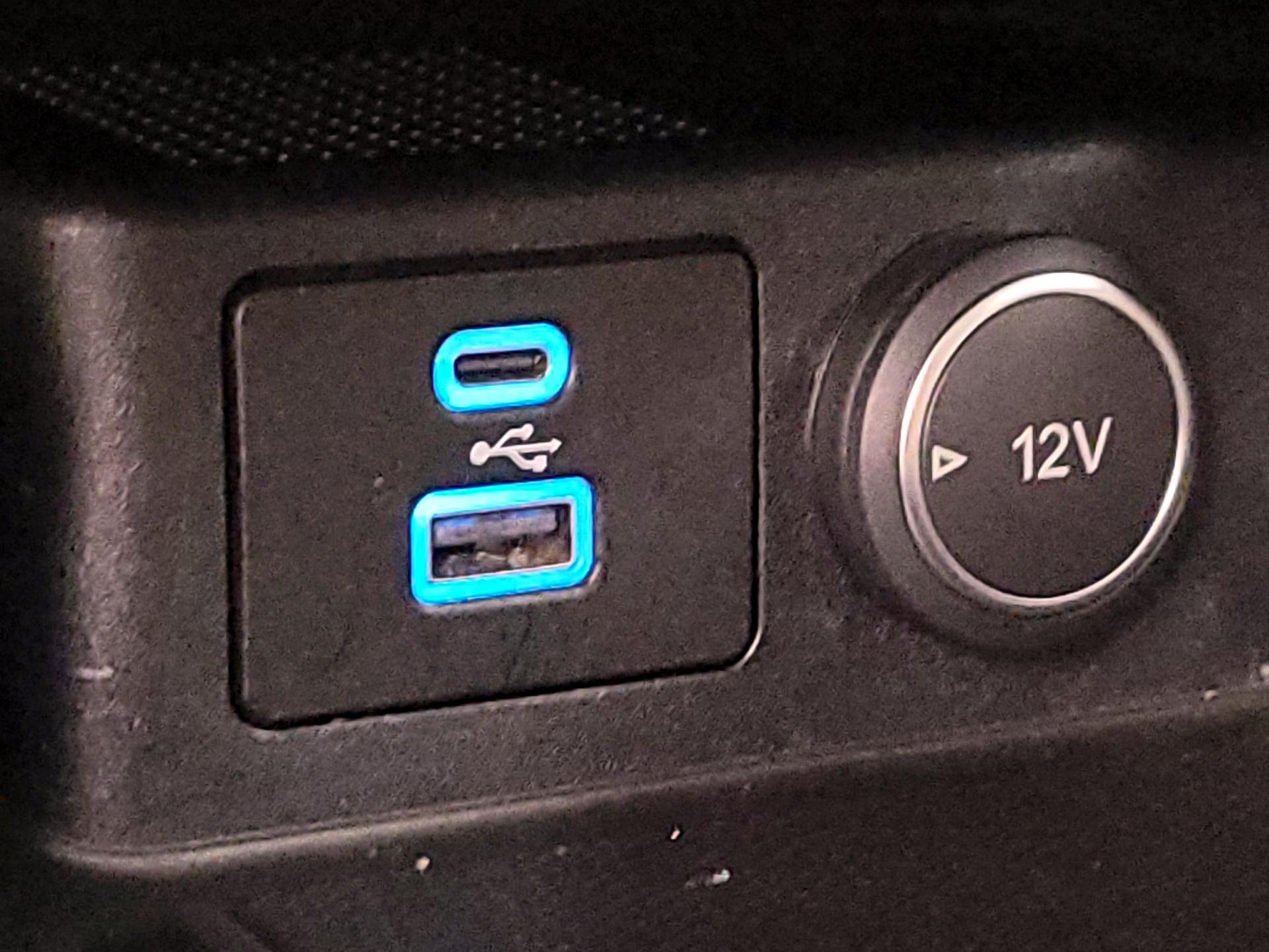 Thumbnail: 2021 Ford Escape - 18