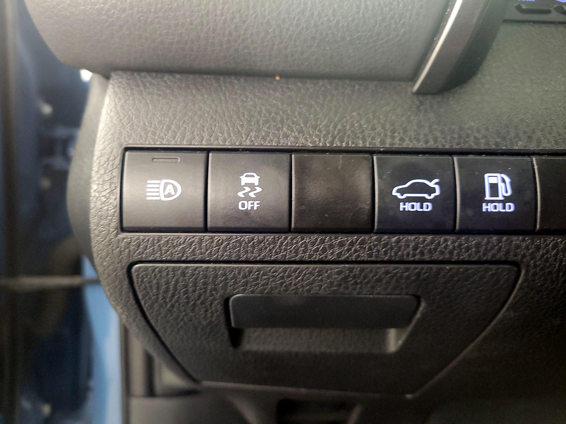 Thumbnail: 2023 Toyota Camry - 13