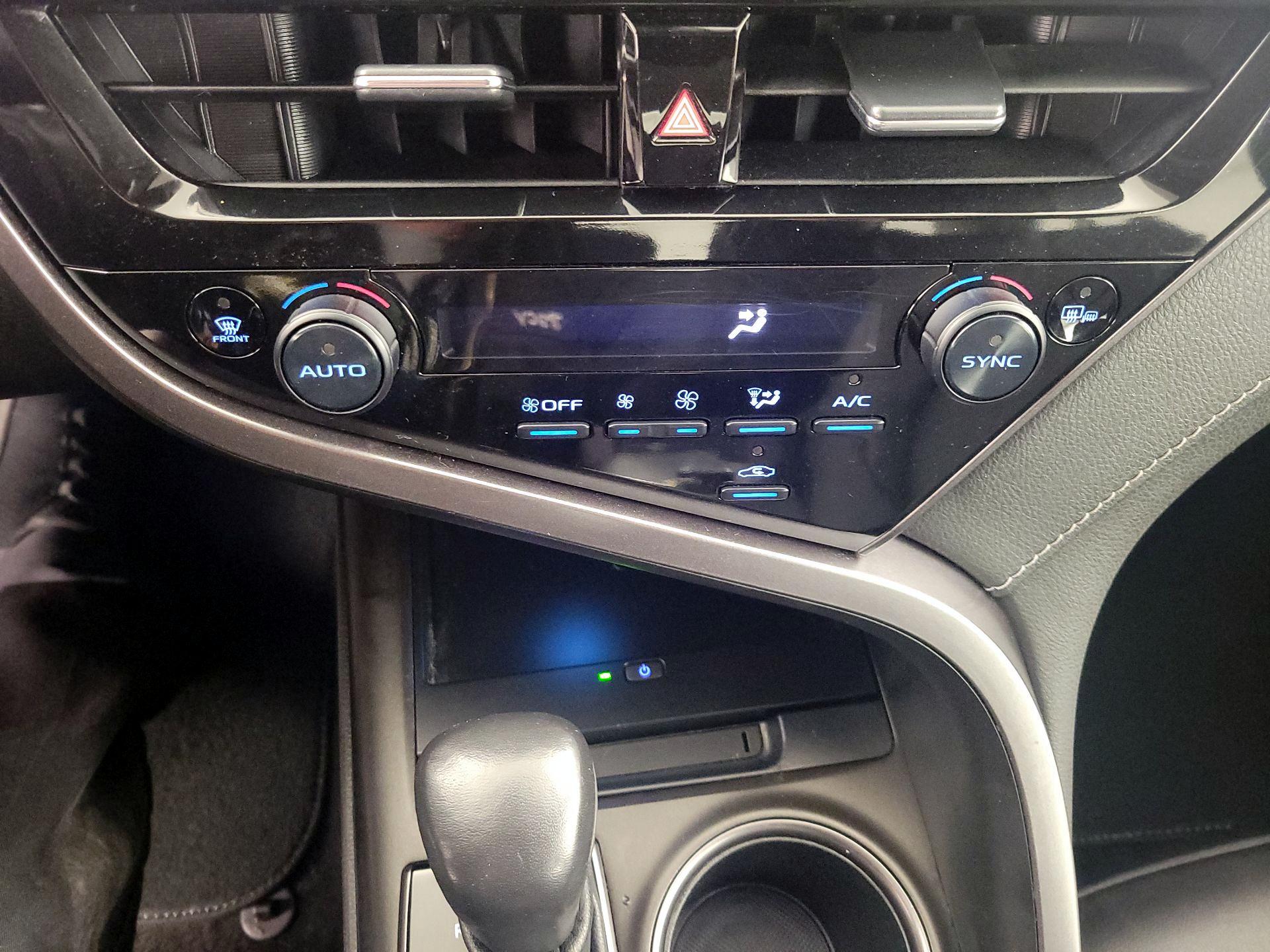 Thumbnail: 2023 Toyota Camry - 17