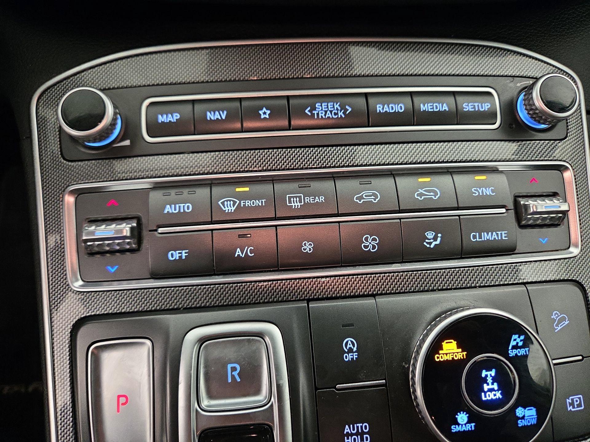 Thumbnail: 2023 Hyundai Santa Fe - 16