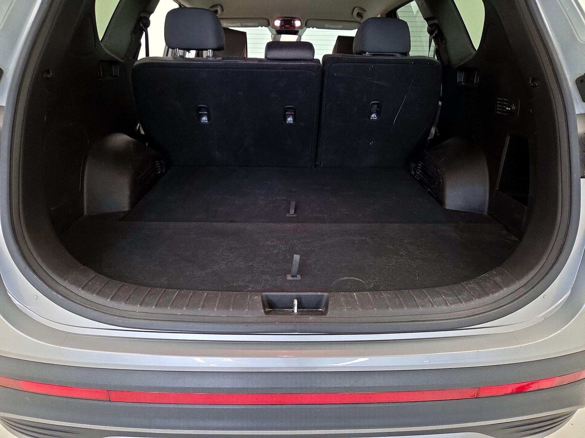 Thumbnail: 2023 Hyundai Santa Fe - 20