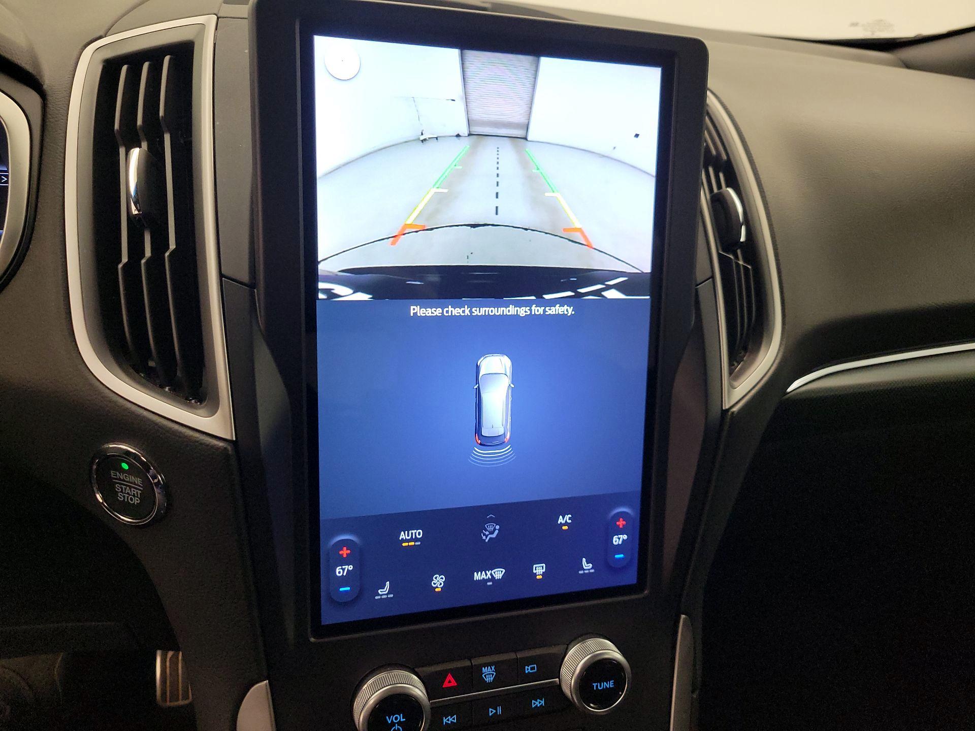 Thumbnail: 2021 Ford Edge - 14