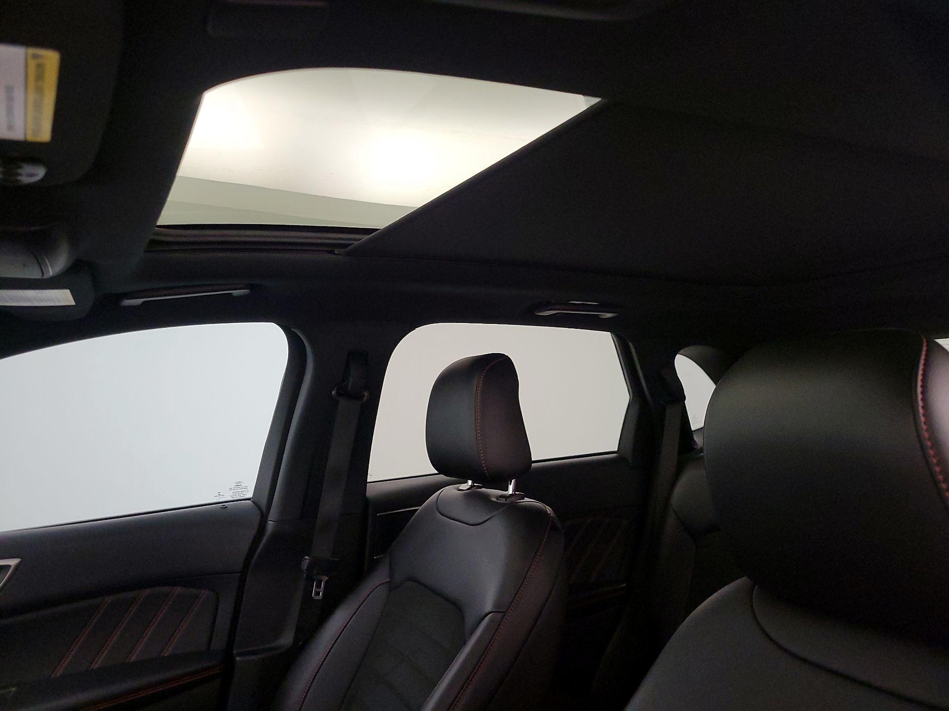 Thumbnail: 2021 Ford Edge - 19