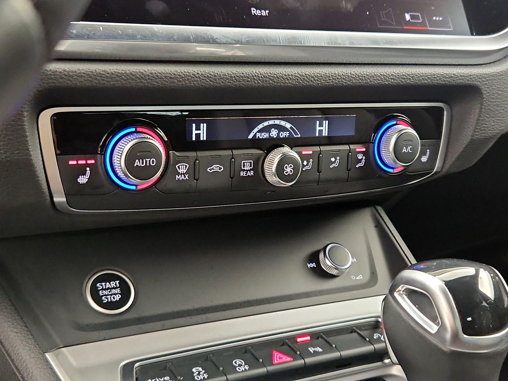 Thumbnail: 2024 Audi Q3 - 16