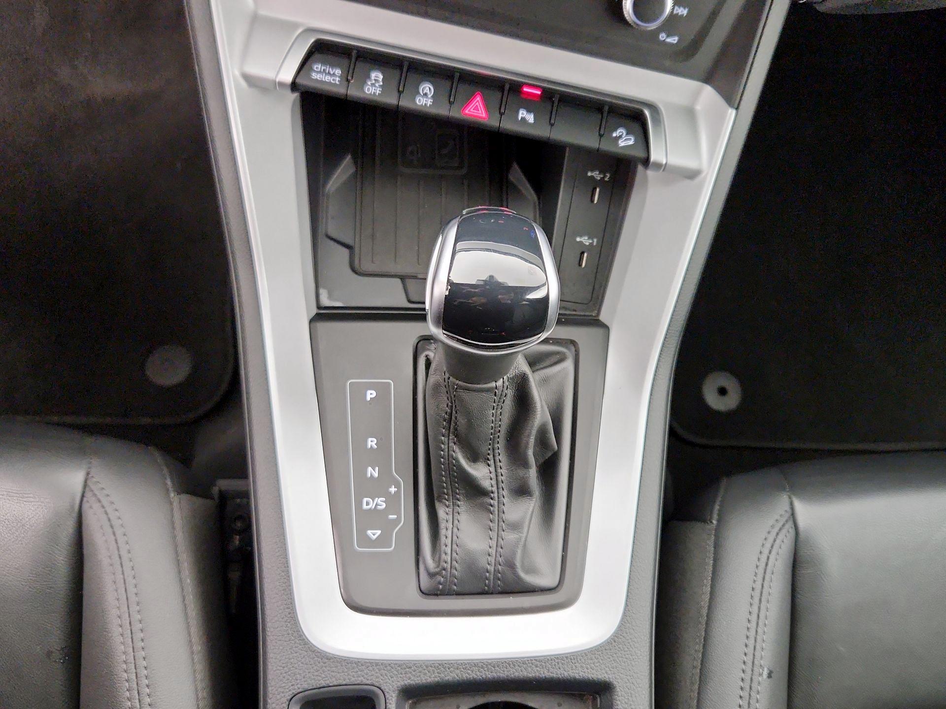 Thumbnail: 2024 Audi Q3 - 17