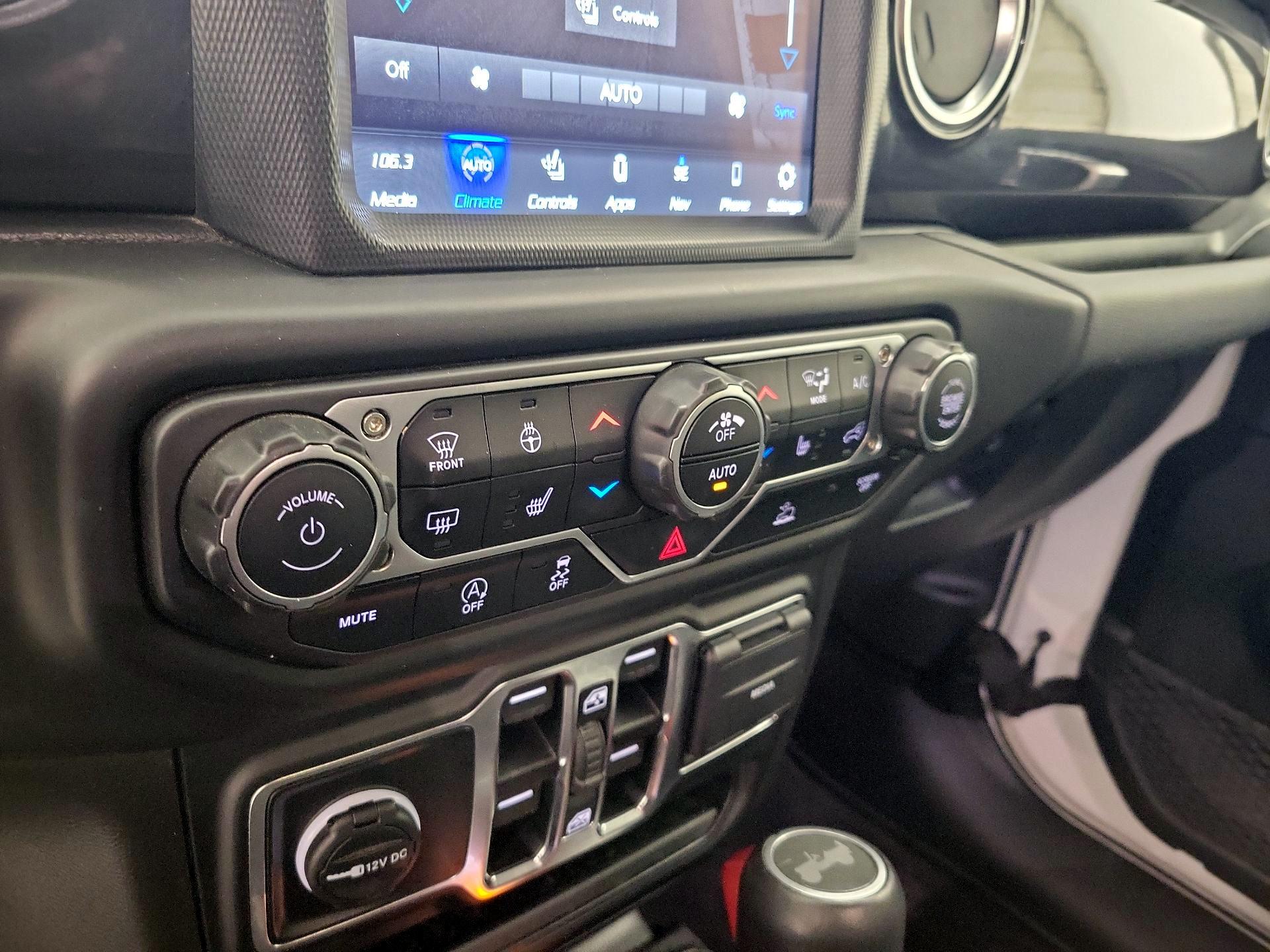 Thumbnail: 2023 Jeep Wrangler - 17