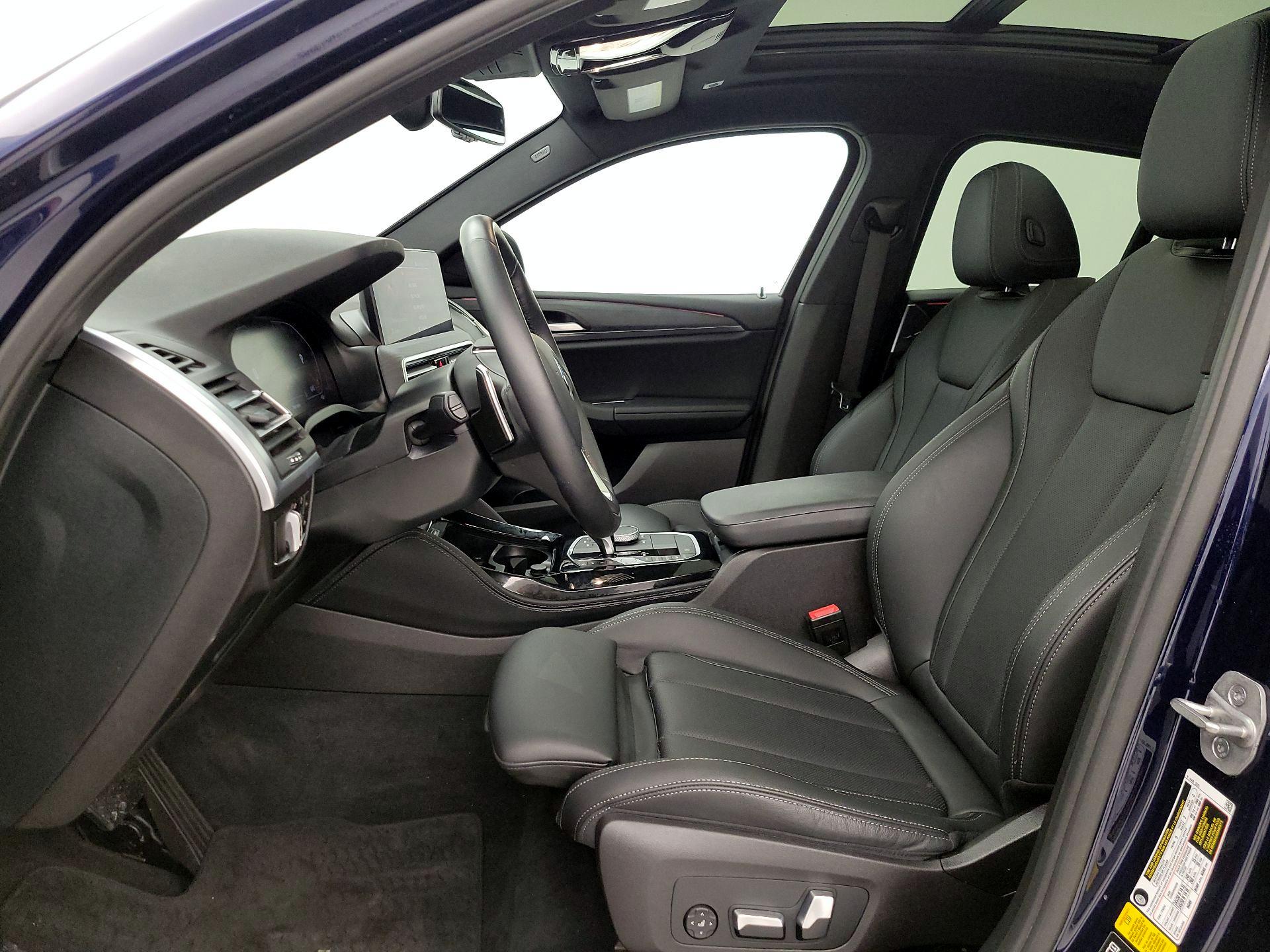 Thumbnail: 2023 BMW X4 - 11