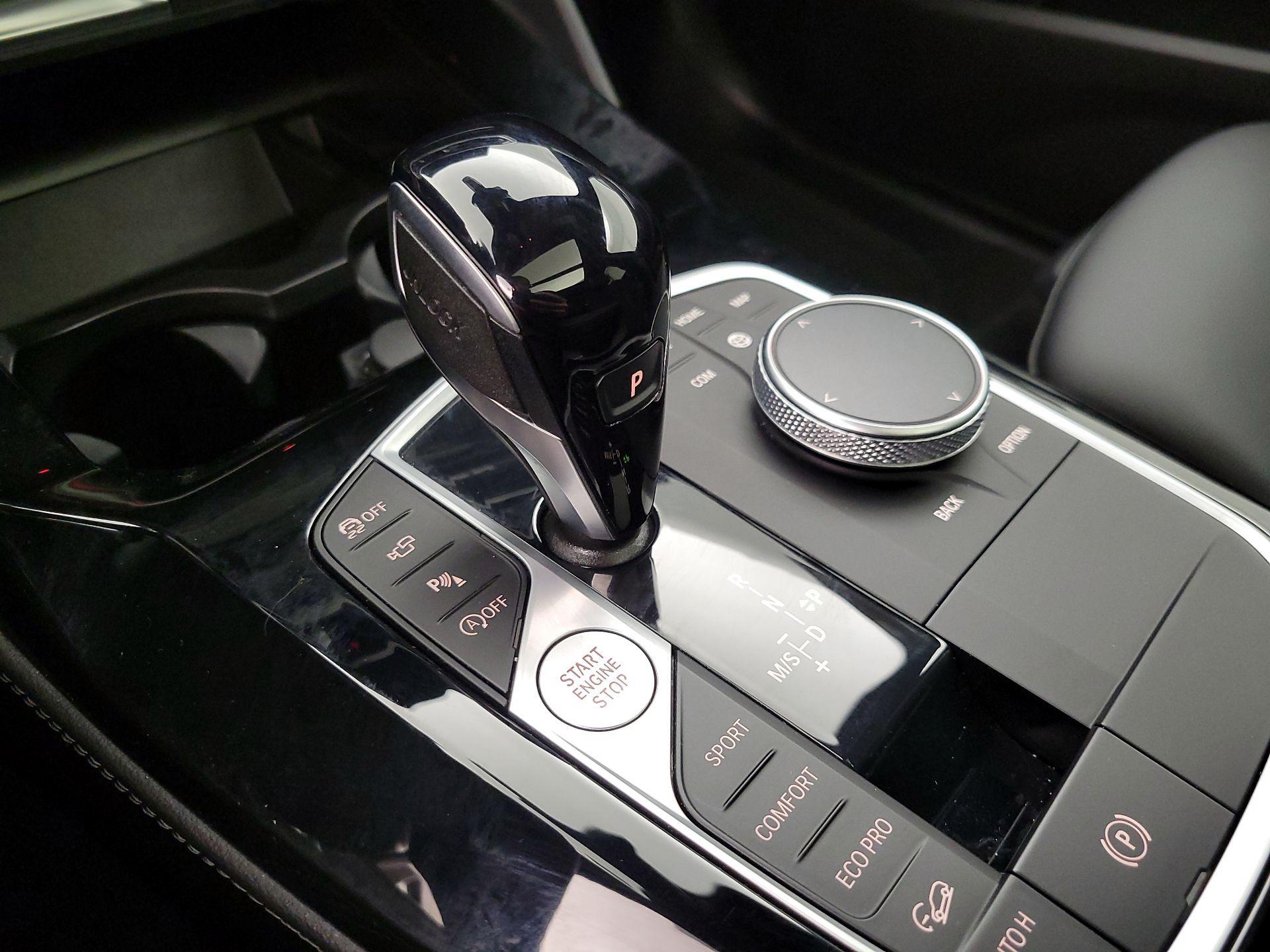 Thumbnail: 2023 BMW X4 - 18