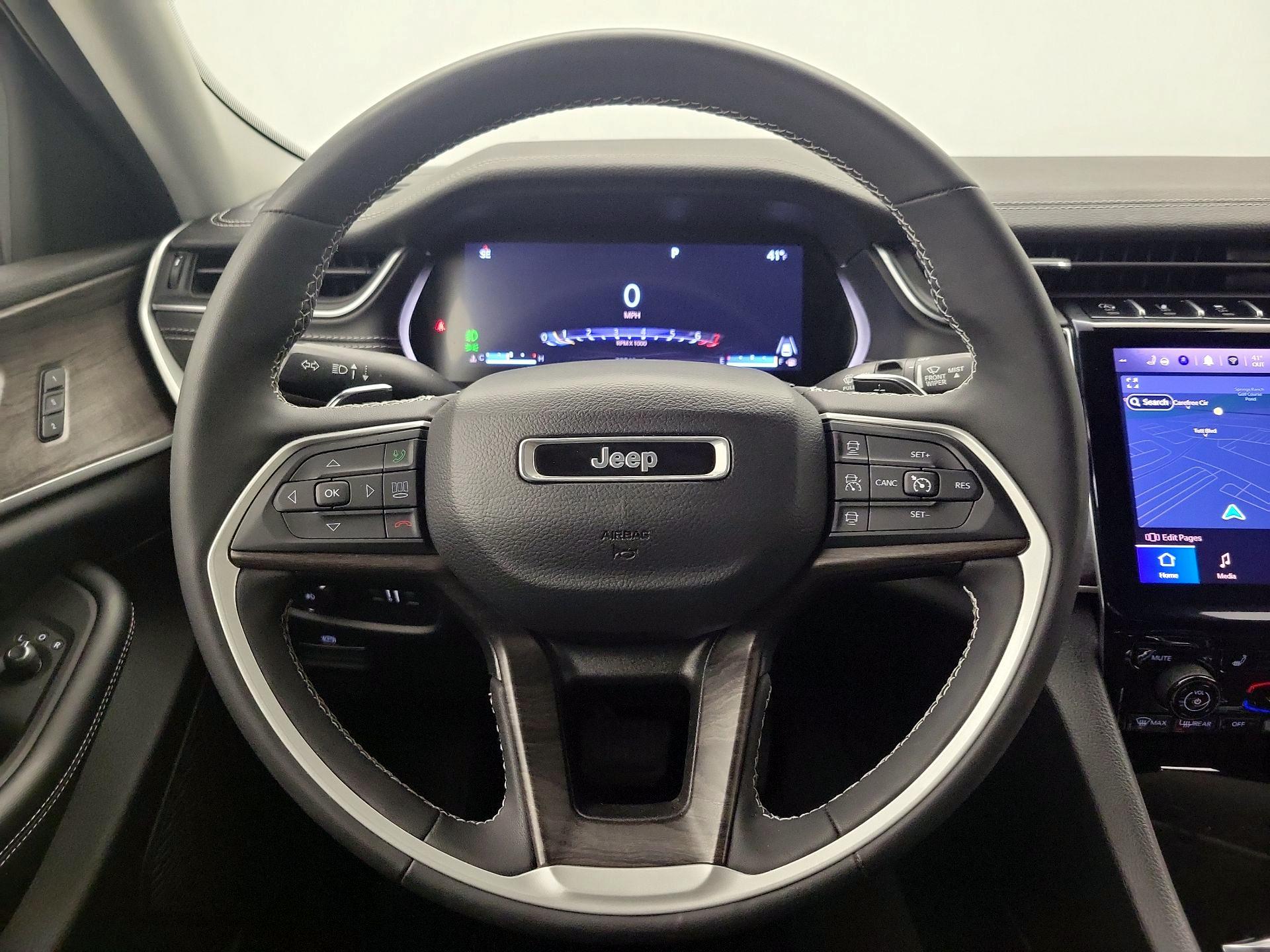 Thumbnail: 2023 Jeep Grand Cherokee - 10