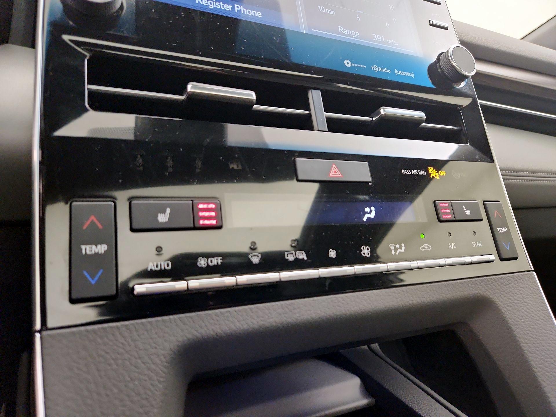 Thumbnail: 2021 Toyota Avalon - 16