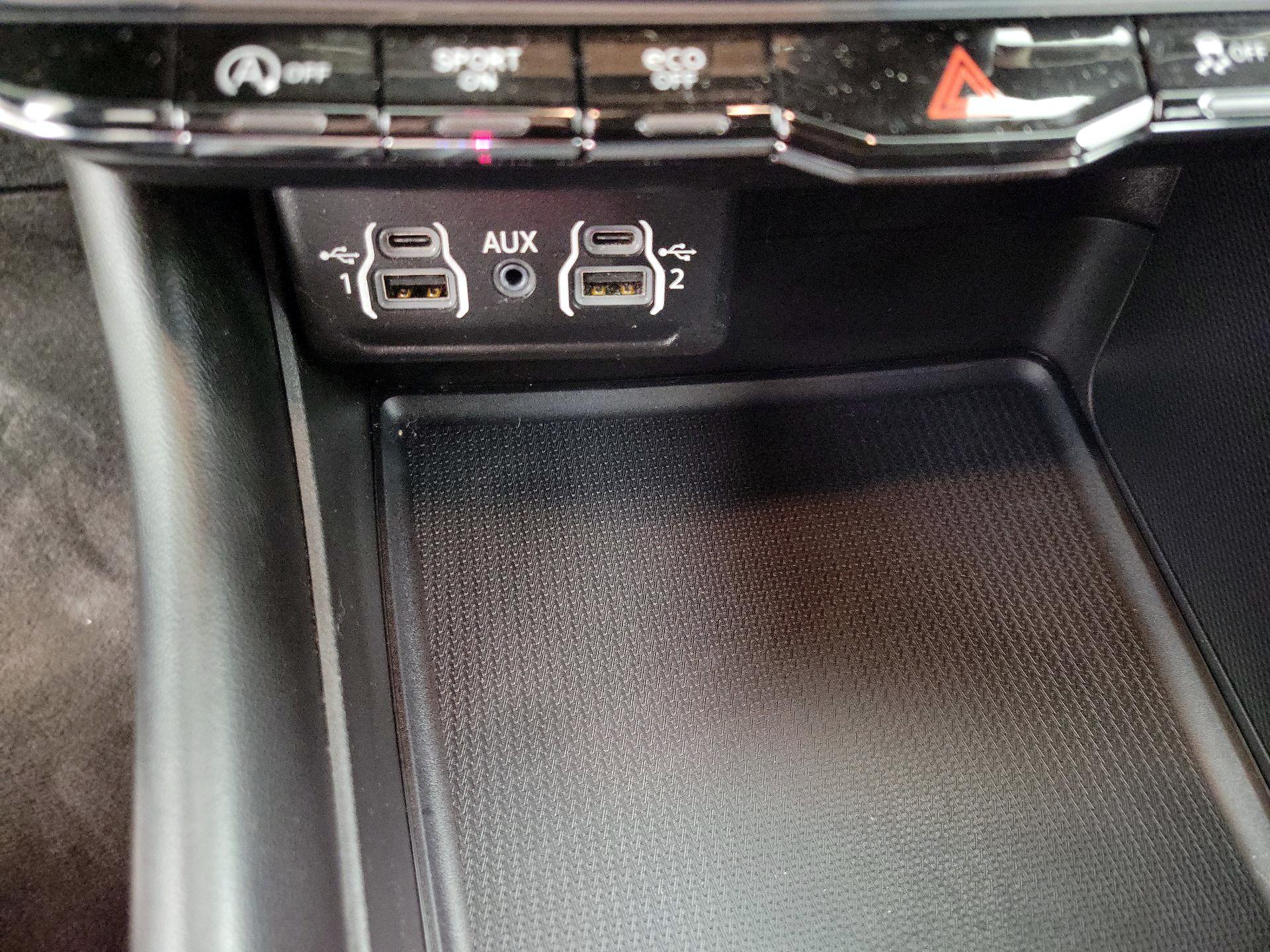 Thumbnail: 2022 Dodge Durango - 18