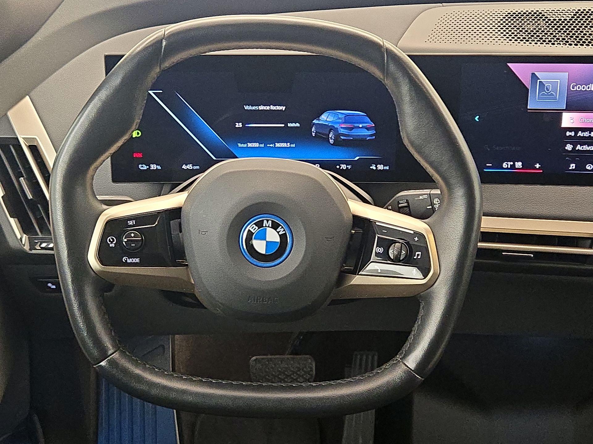 Thumbnail: 2024 BMW iX - 10