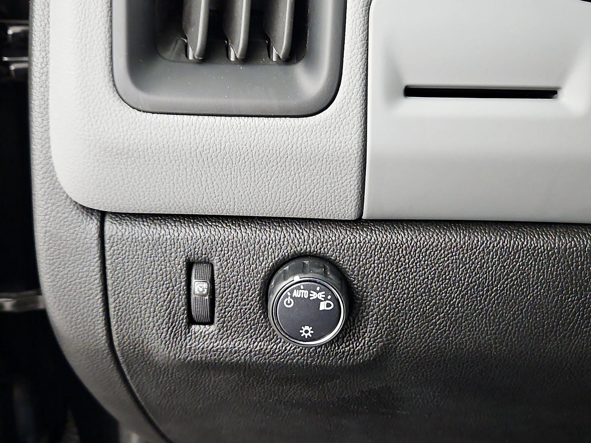 Thumbnail: 2021 Chevrolet Colorado - 13