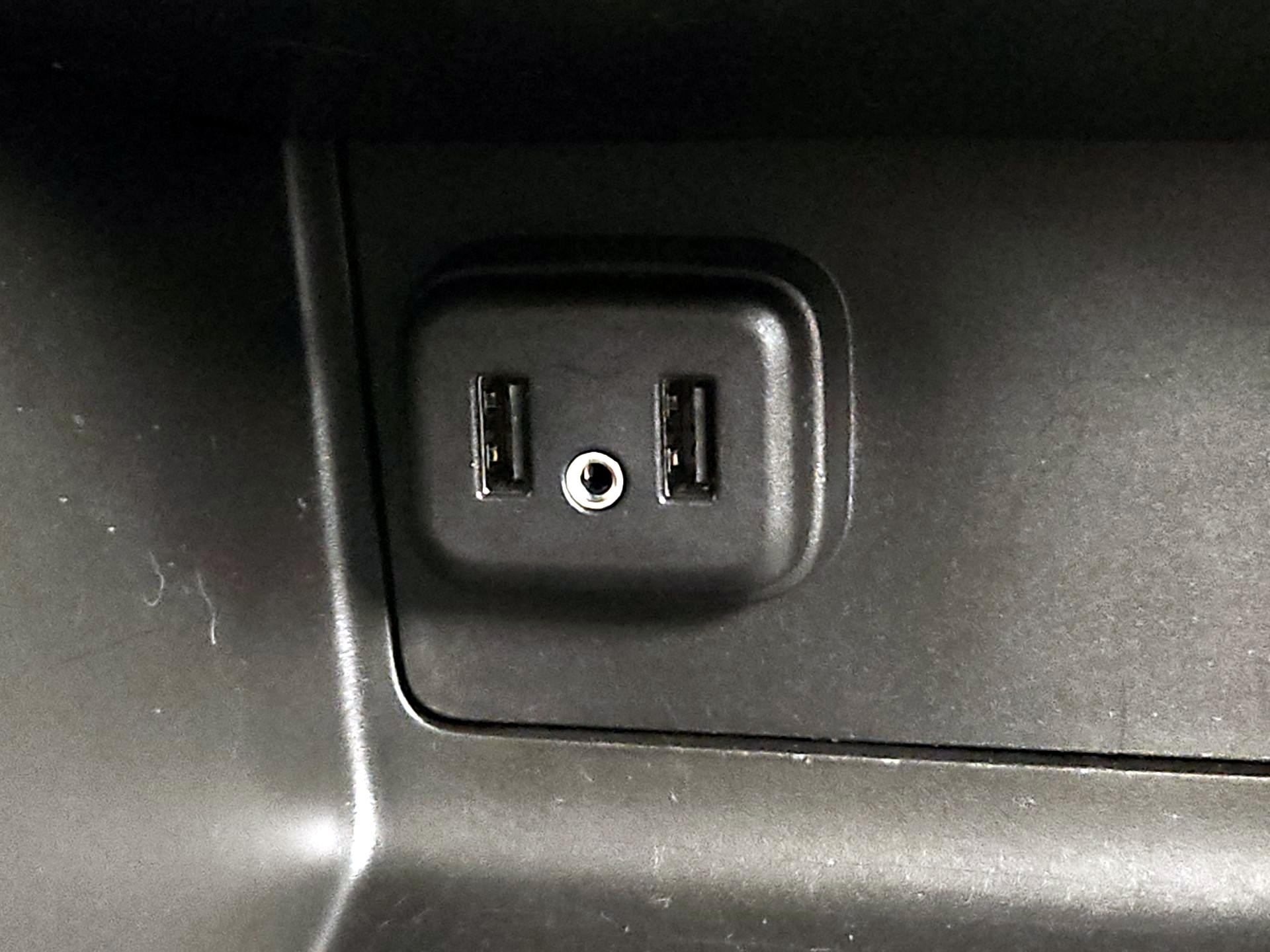 Thumbnail: 2021 Chevrolet Colorado - 18