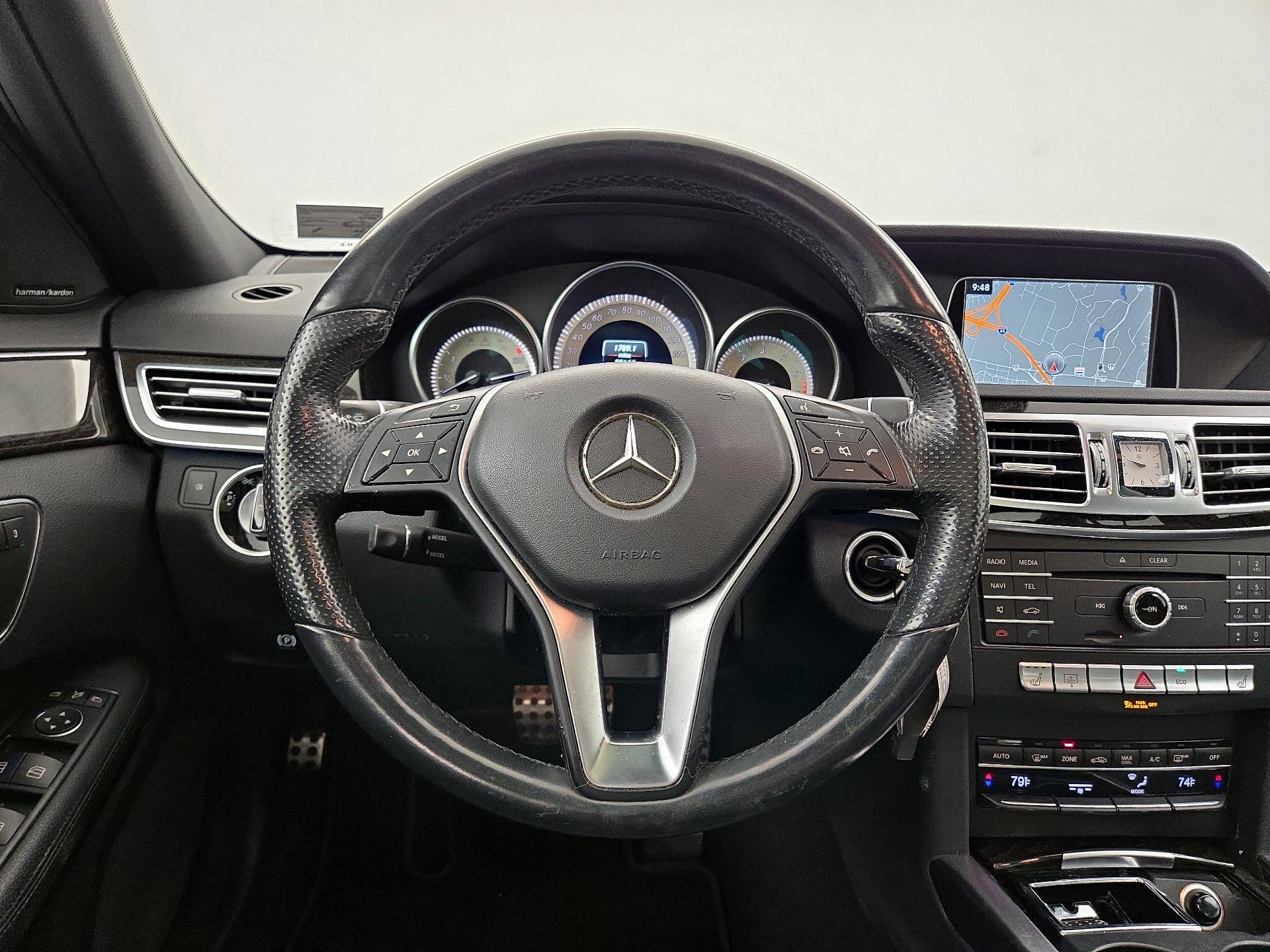 Thumbnail: 2016 Mercedes-Benz E-Class - 10