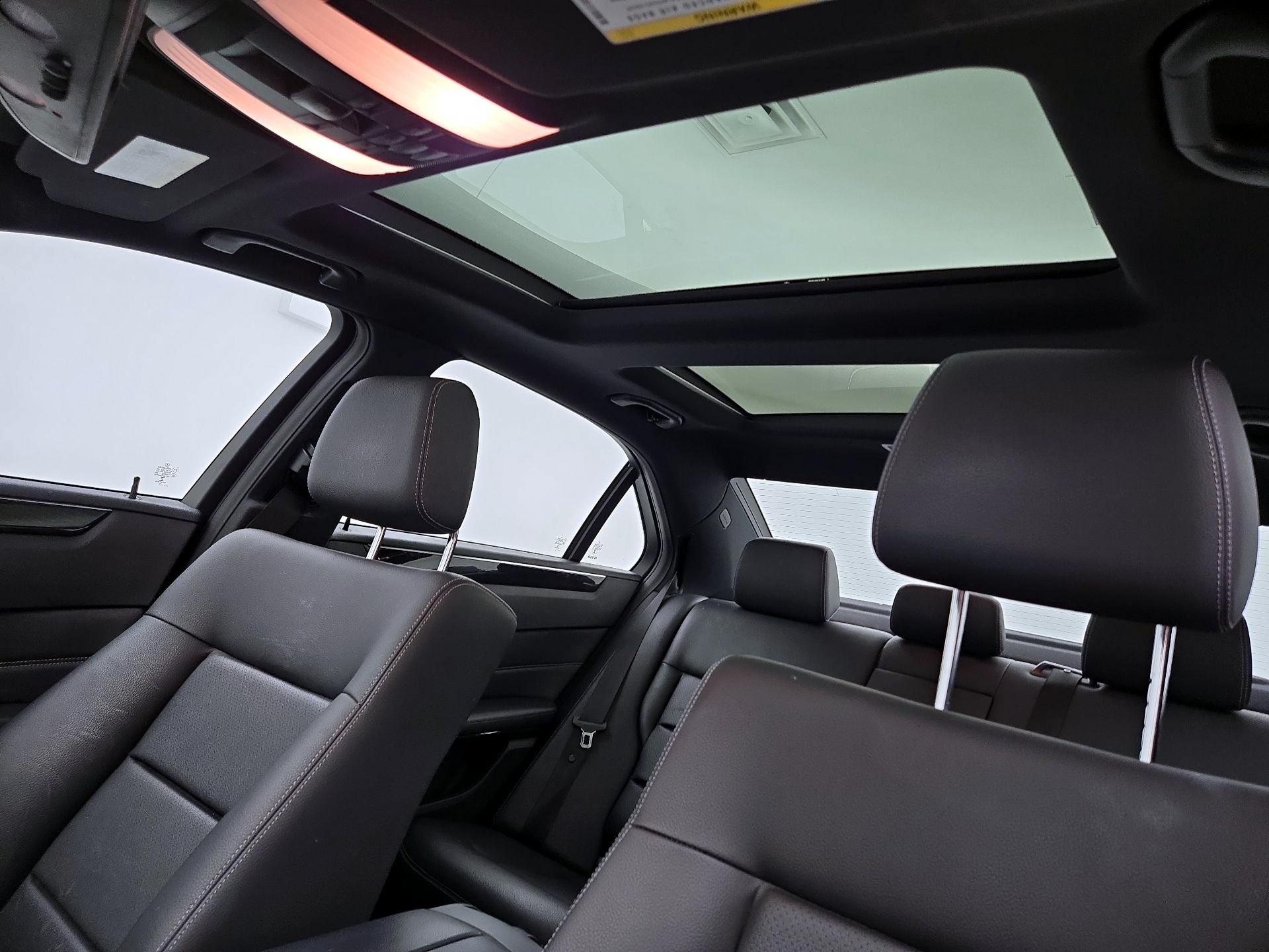 Thumbnail: 2016 Mercedes-Benz E-Class - 20