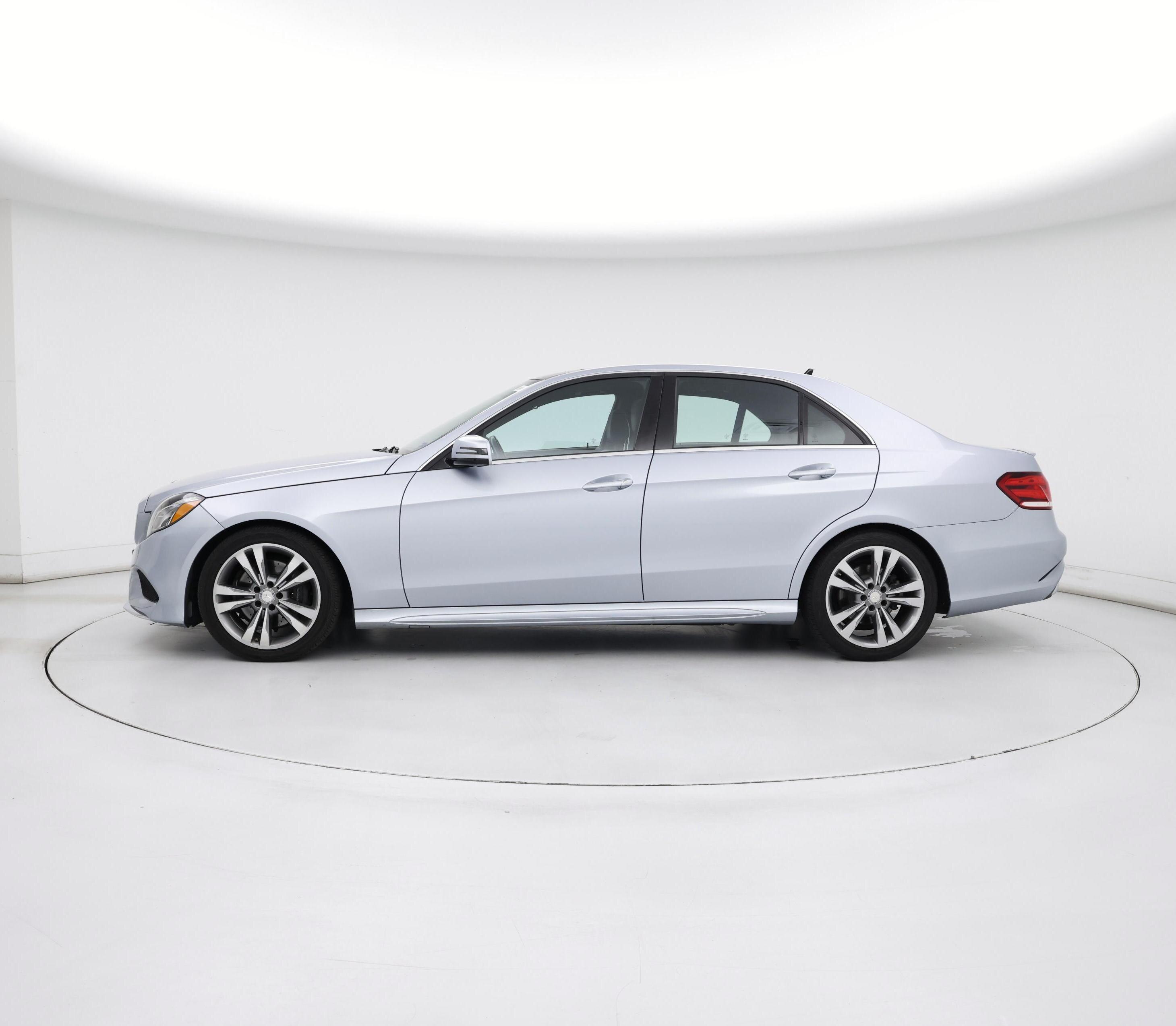 Thumbnail: 2016 Mercedes-Benz E-Class - 3